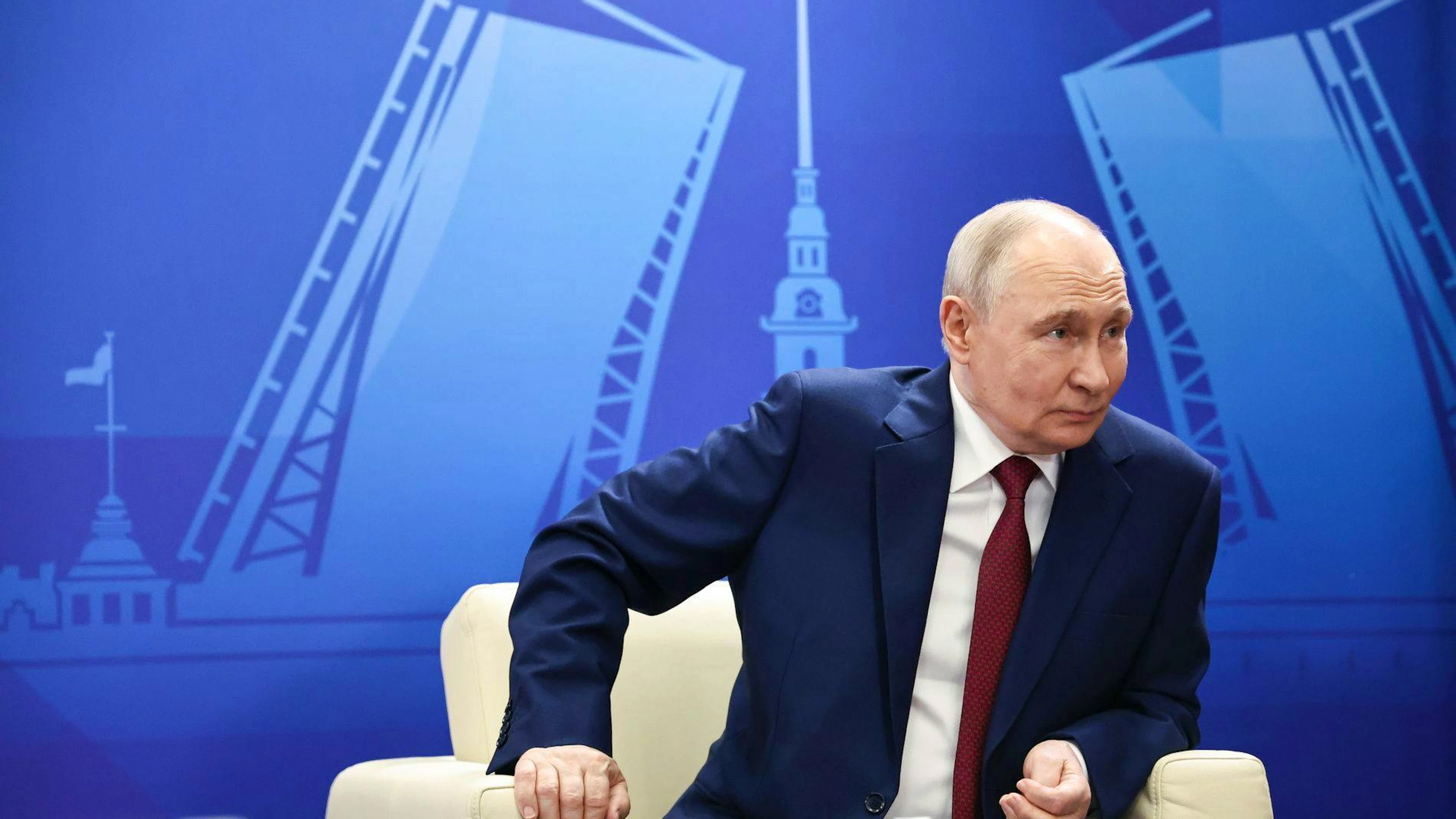 Il presidente russo Vladimir Putin ha parlato dal Russia Economic Forum svoltosi a San Pietroburgo.