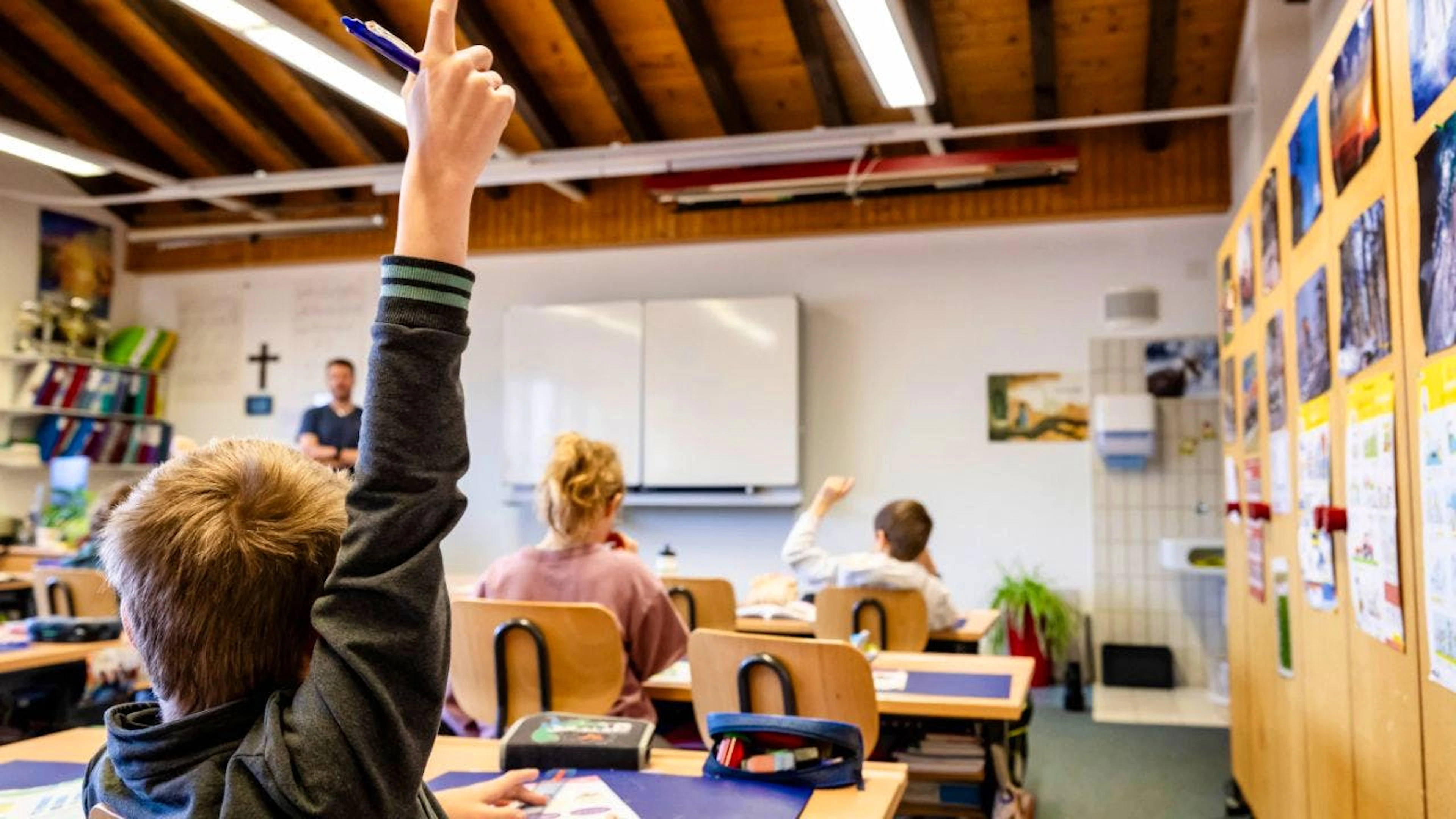 Nei Grigioni, la professione di docente di scuola elementare attrae la gran parte degli iscritti all'Alta scuola pedagogica cantonale. (immagine simbolica)