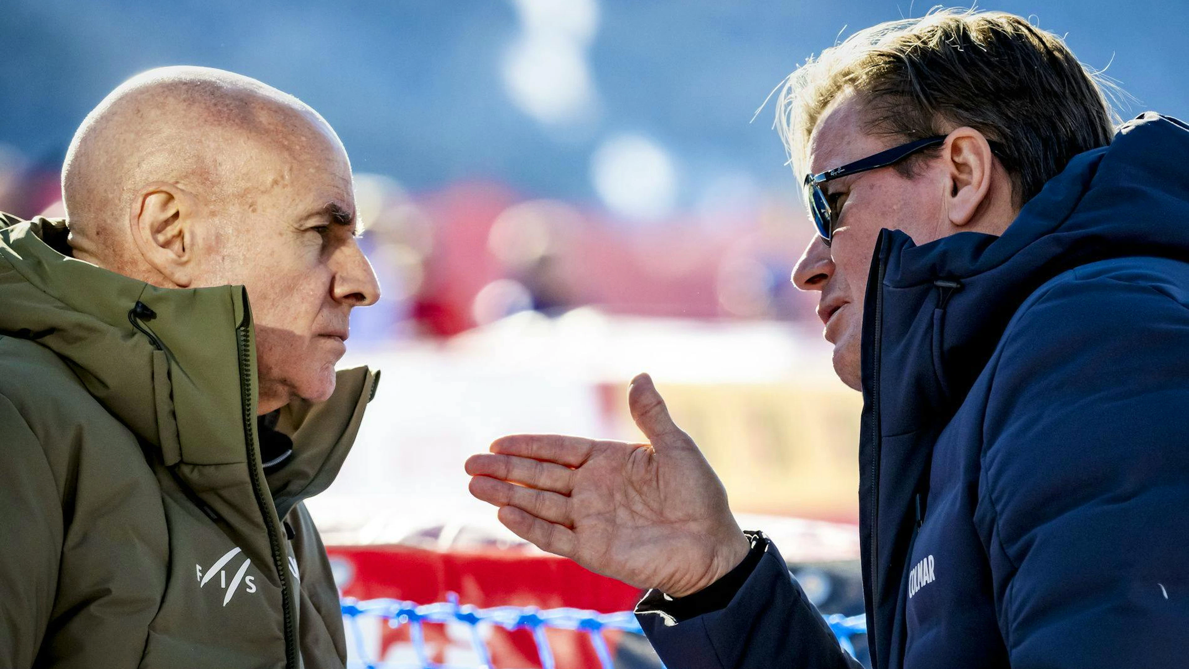 Urs Lehmann (à droite) en pleine discussion avec le patron de la FIS Johan Eliasch.
