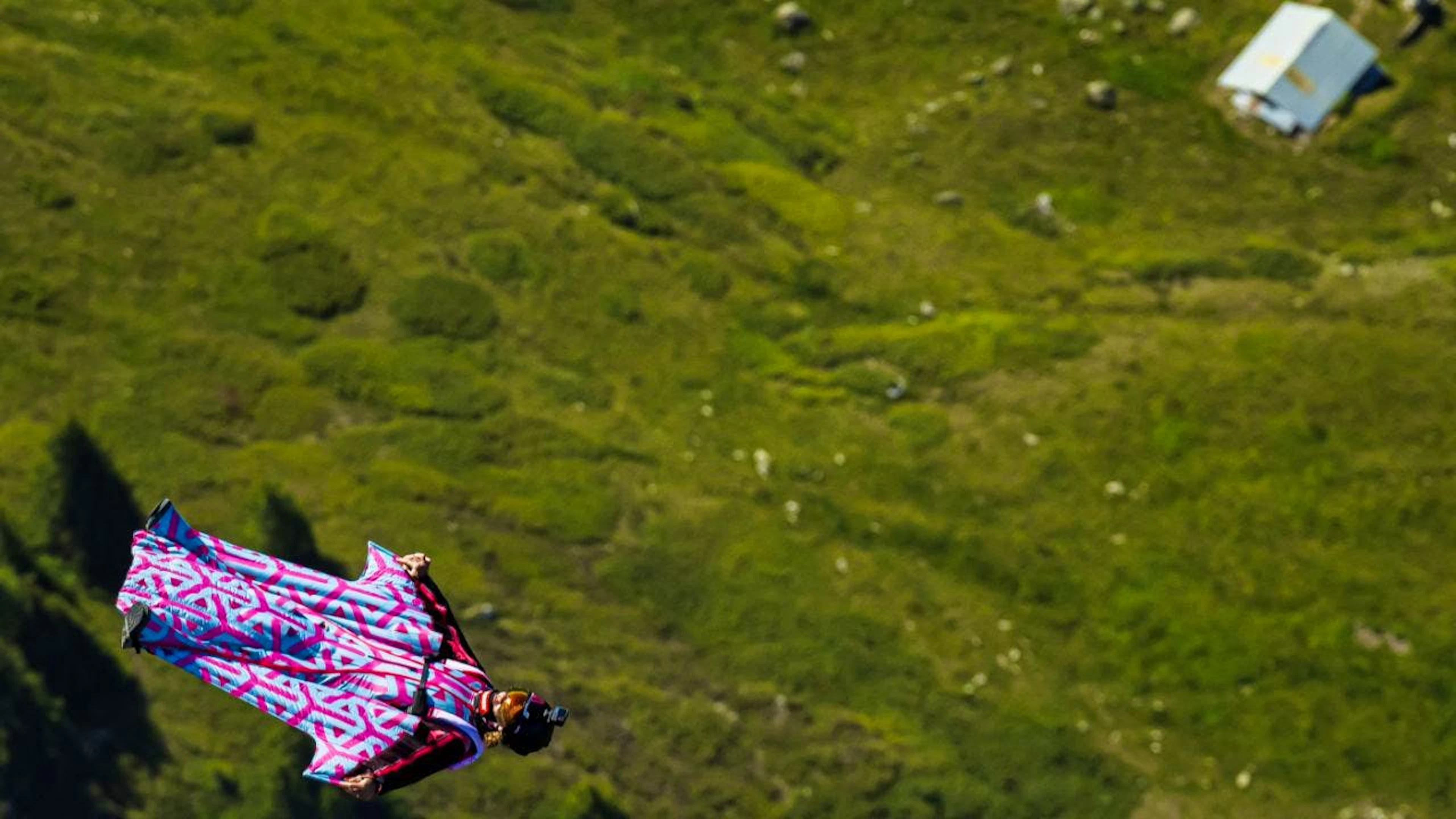 Le wingsuit est une combinaison de saut en chute libre, qui permet de planer dans les airs (image d'illustration).