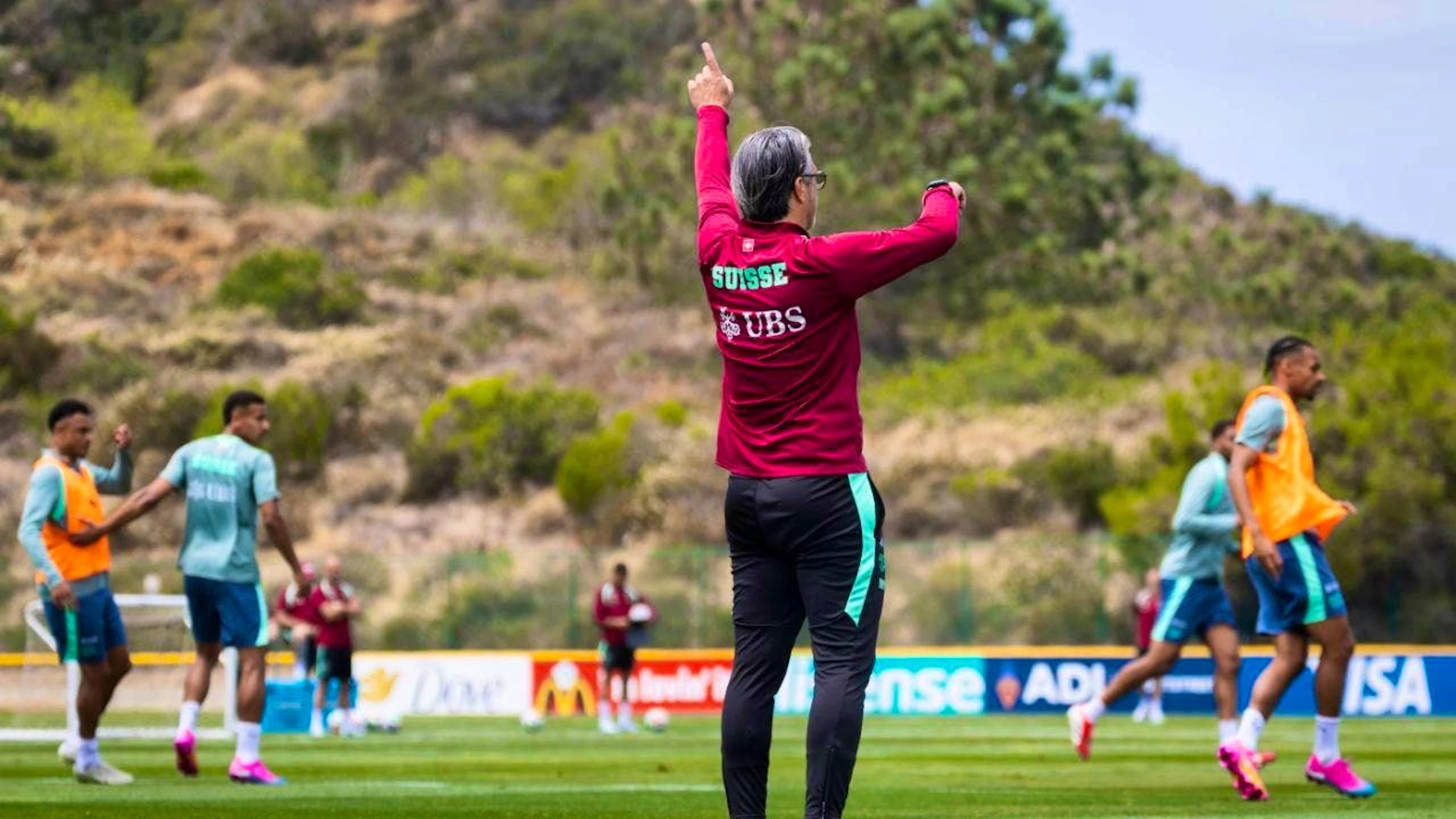Murat Yakin draws conclusions about the early kick-off time, his defense, the climate and Breel Embolo's fitness level in the last test before the World Cup