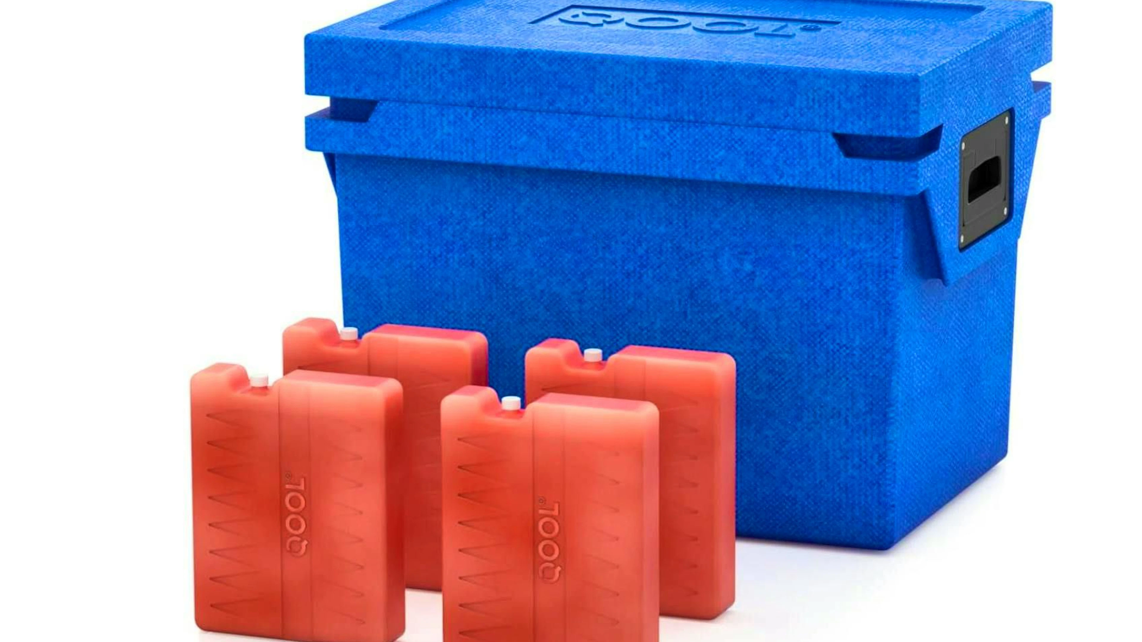 At around 400 francs, the cool box is a little more expensive, but it reliably keeps drinks cold for several days.