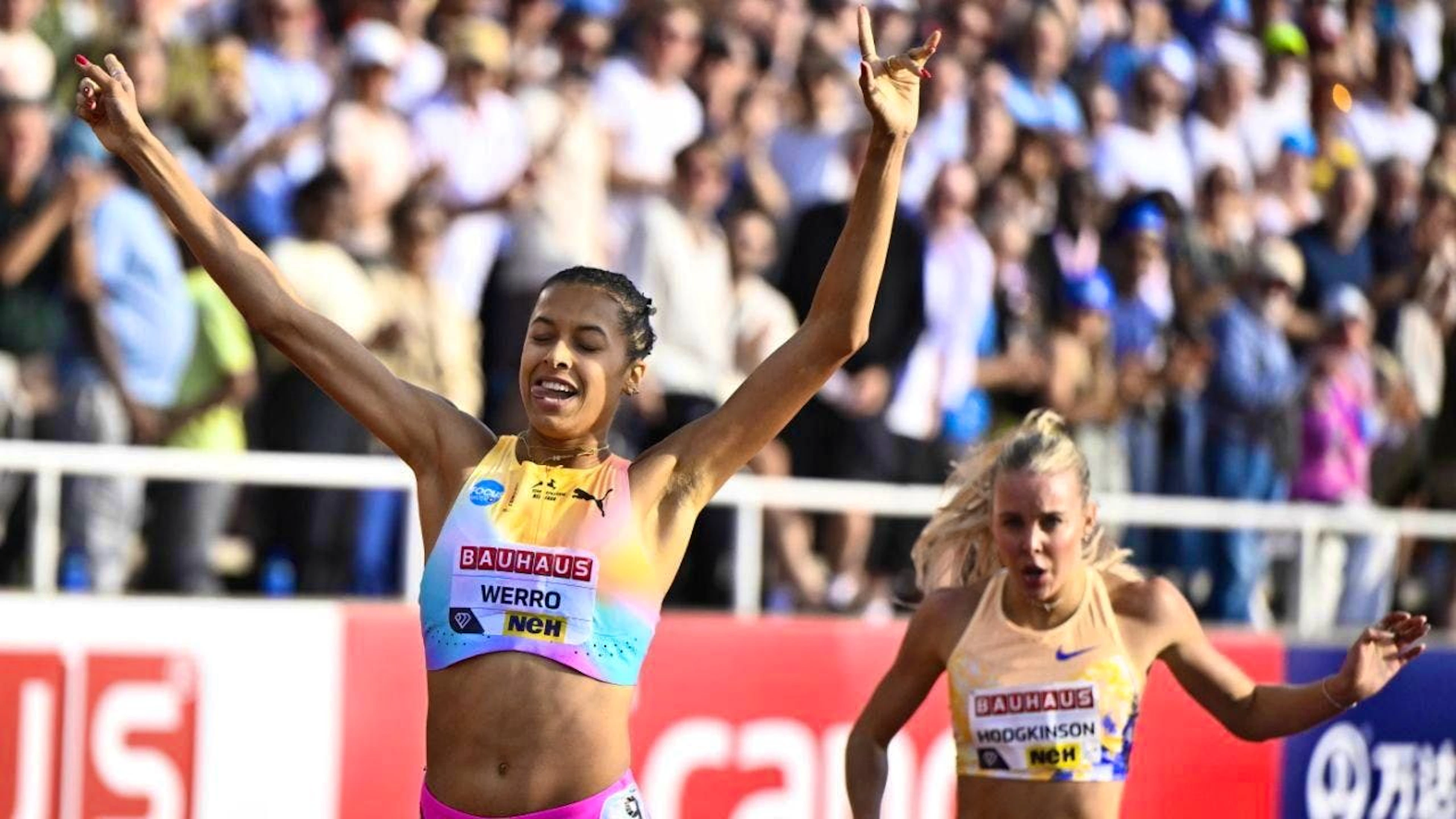Even the Olympic champion was put in her place: Audrey Werro (left) from Fribourg and Great Britain's Keely Hodgkinson fight a duel at the highest level - right up to the world record?