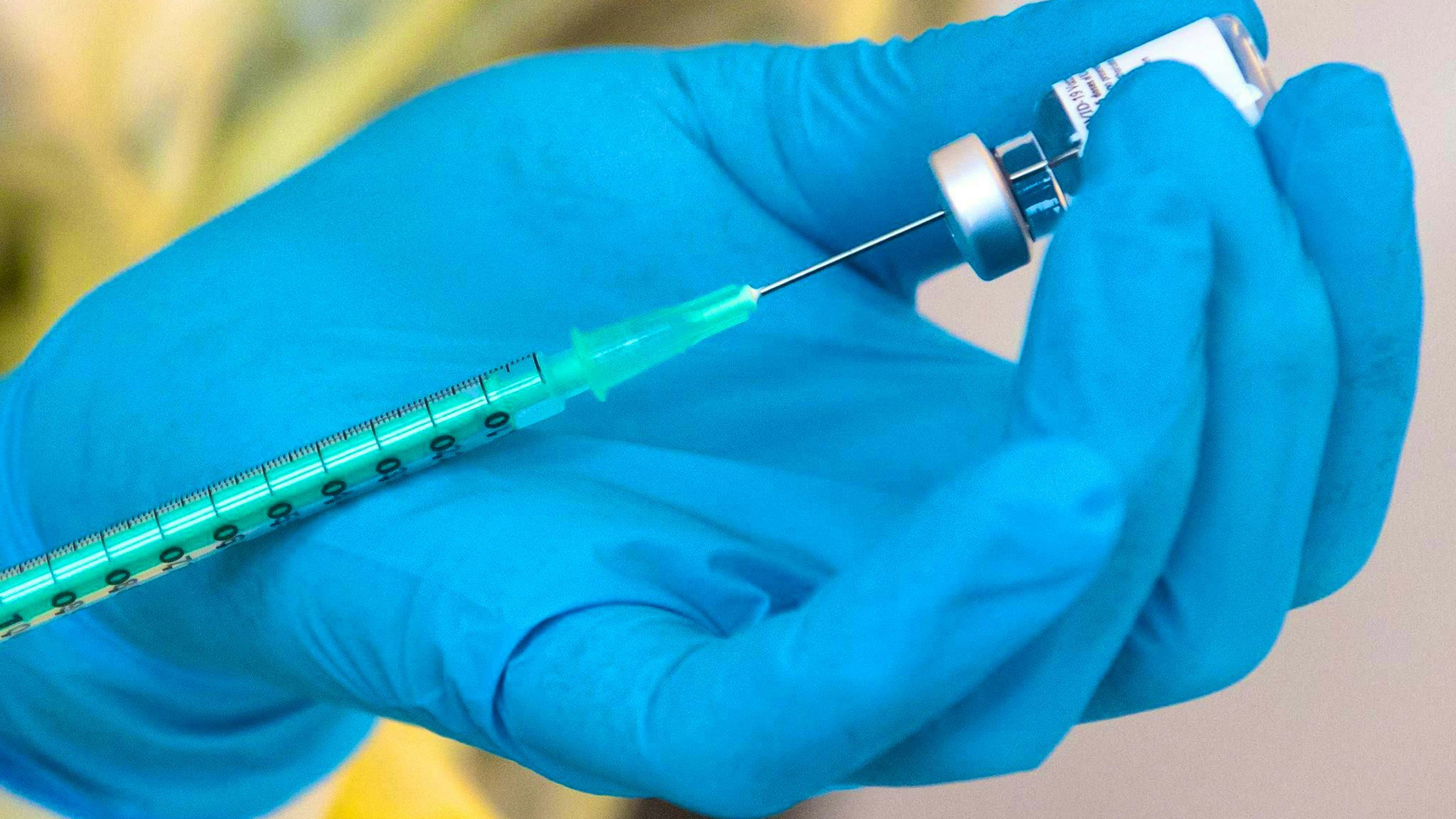 A British team of scientists has tested a vaccine on humans for the first time whose blueprint was developed entirely by an artificial intelligence (AI). (Symbolic image)