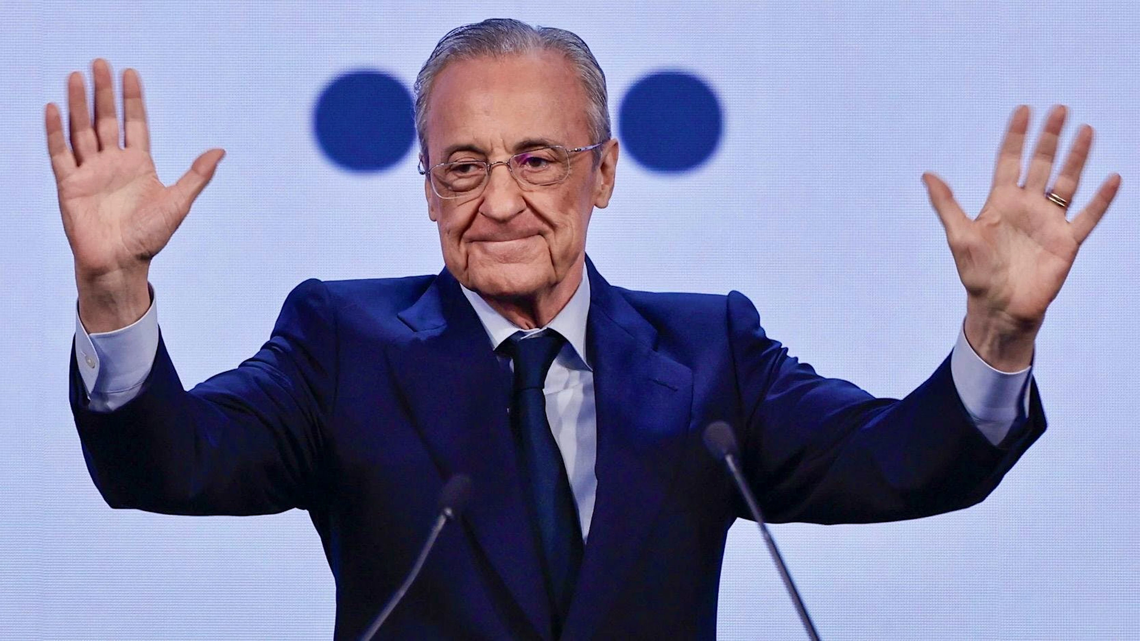 Le président emblématique du Real Madrid Florentino Perez a été réélu dimanche soir jusqu'en 2030.