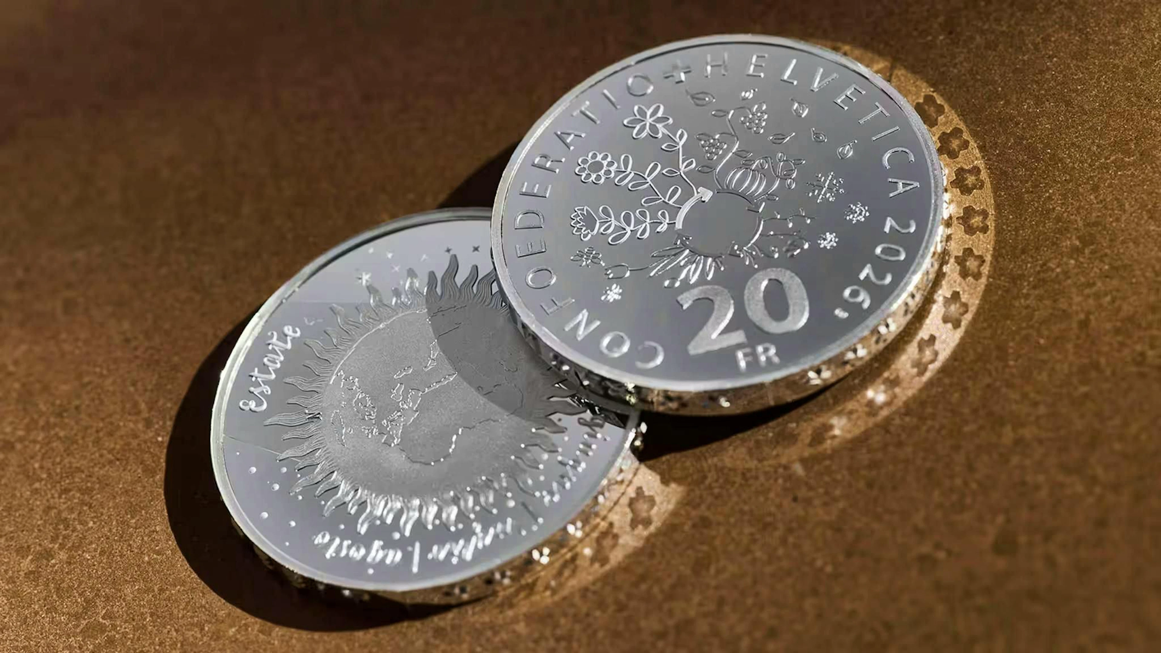 This is what the summer coin looks like.