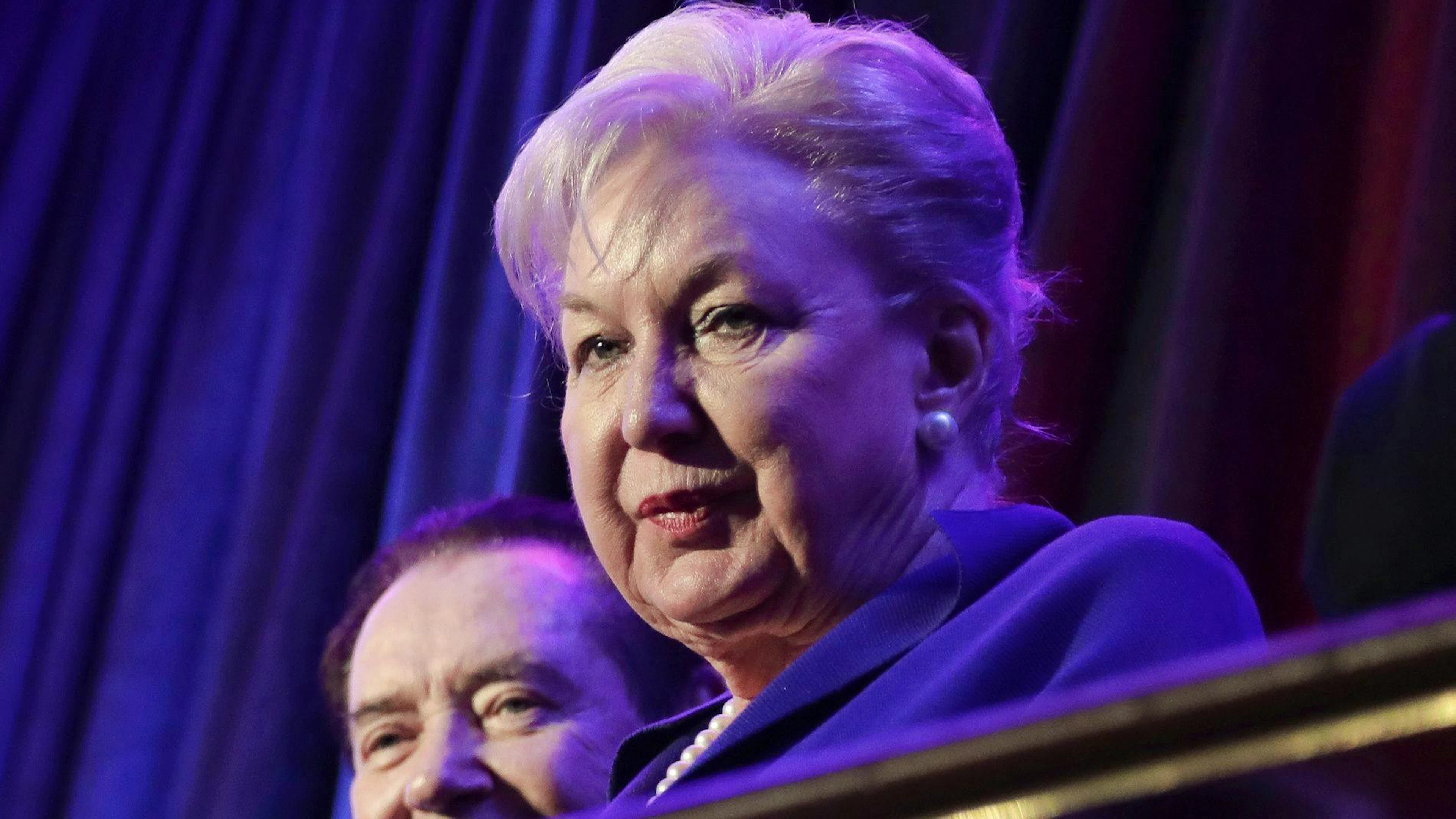 Maryanne Trump Barr (1937 bis 2023) war Juristin, Staatsanwältin und Richterin. Sie hatte <a target="_blank" rel="nofollow" href="https://www.washingtonpost.com/politics/maryanne-trump-barry-secret-recordings/2020/08/22/30d457f4-e334-11ea-ade1-28daf1a5e919_story.html">angeblich</a> keine hohe Meinung von ihrem Bruder Donald. Sie wurde 86 Jahre alt. Das Foto zeigt sie 2016 in New York.