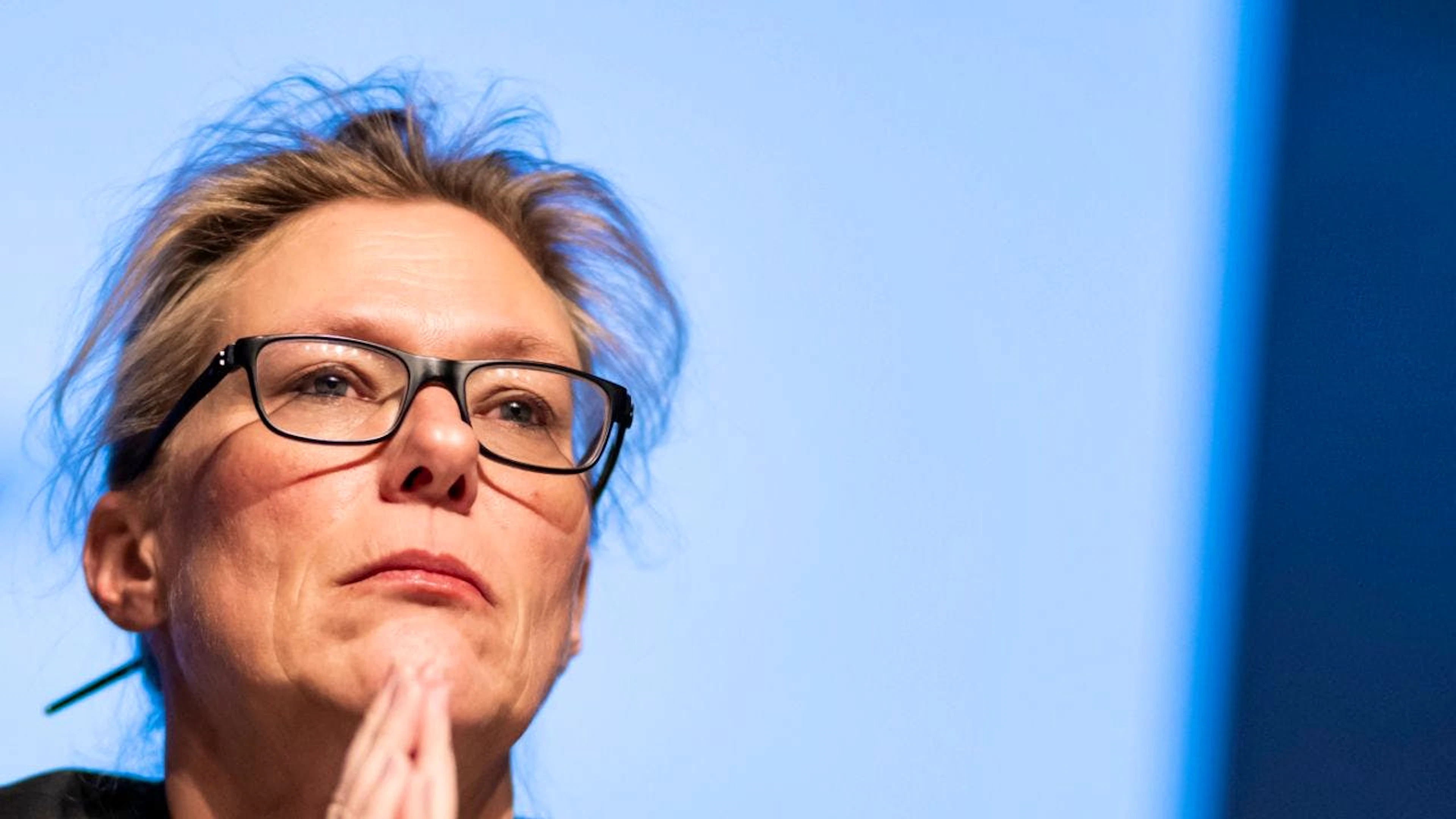 La procureure générale du canton du Valais, Beatrice Pilloud s'est vu octroyer des postes de collaborateurs supplémentaires en lien avec l'affaire du drame de Crans-Montana (photo d'archives).