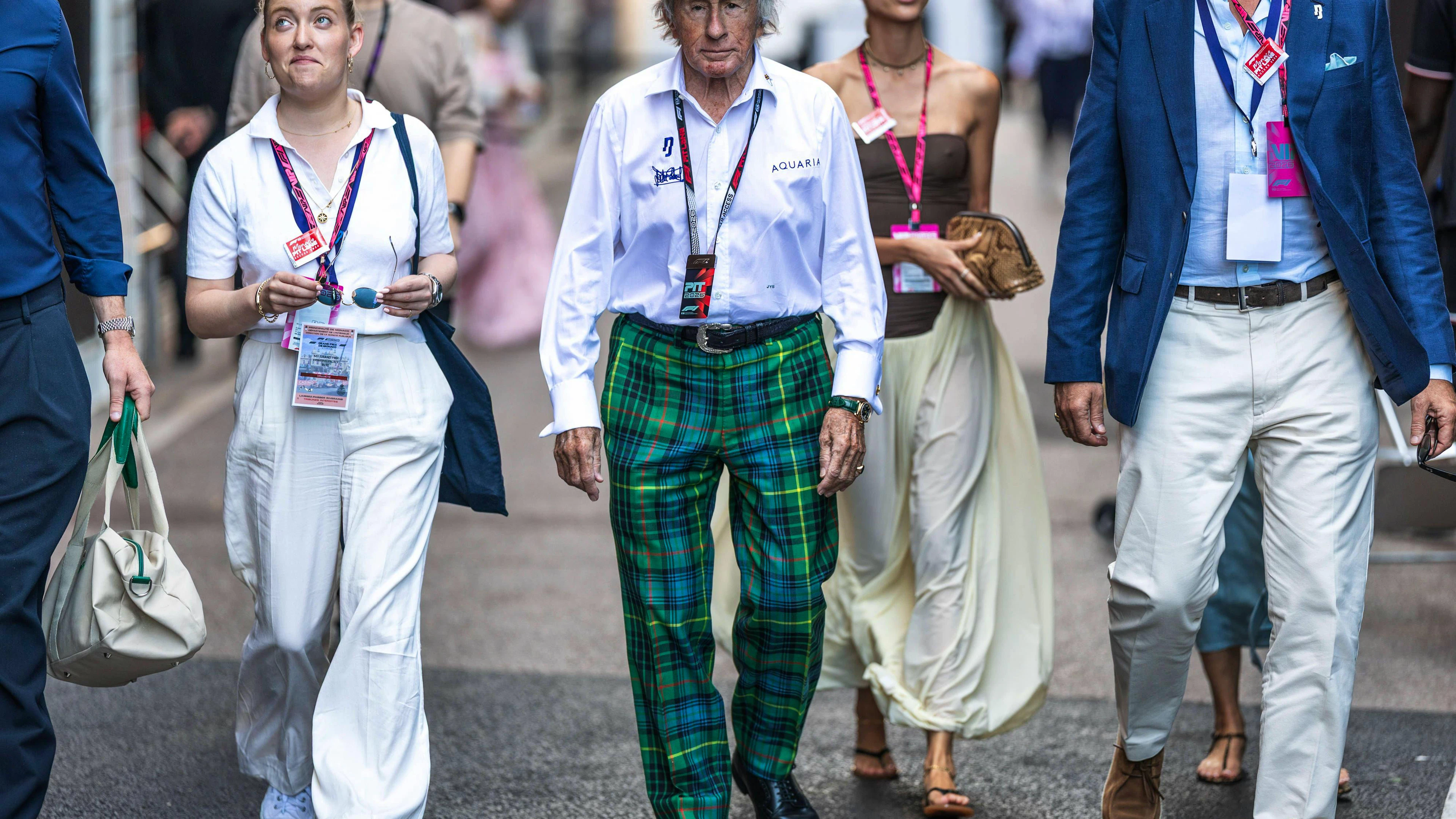 Lässt sich das Spektakel nicht entgehen: Rennfahrer-Legende Sir Jackie Stewart.&nbsp;