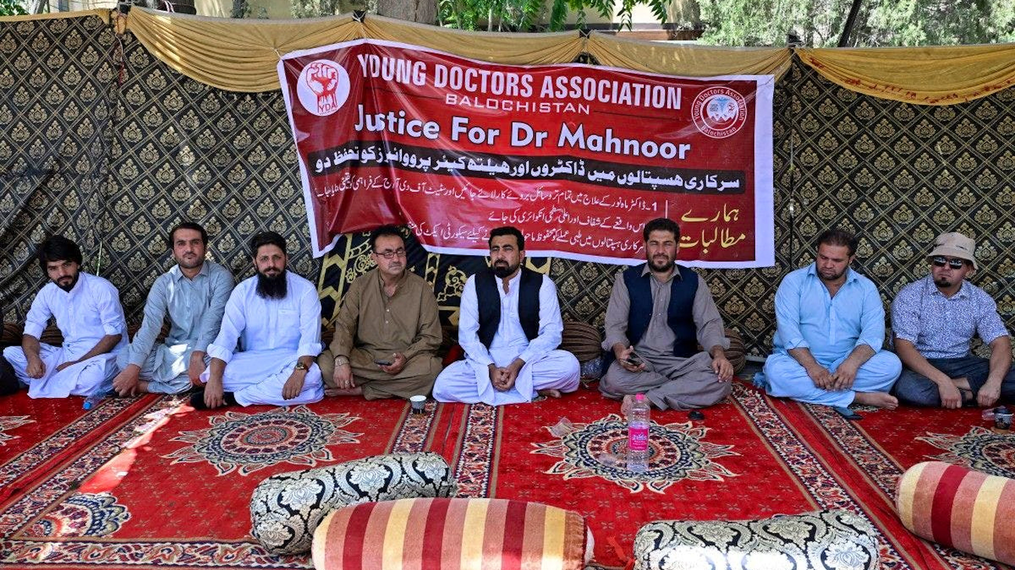Certains membres de la Young Doctors Association ont manifesté dans l'hôpital où l'attaque a eu lieu.