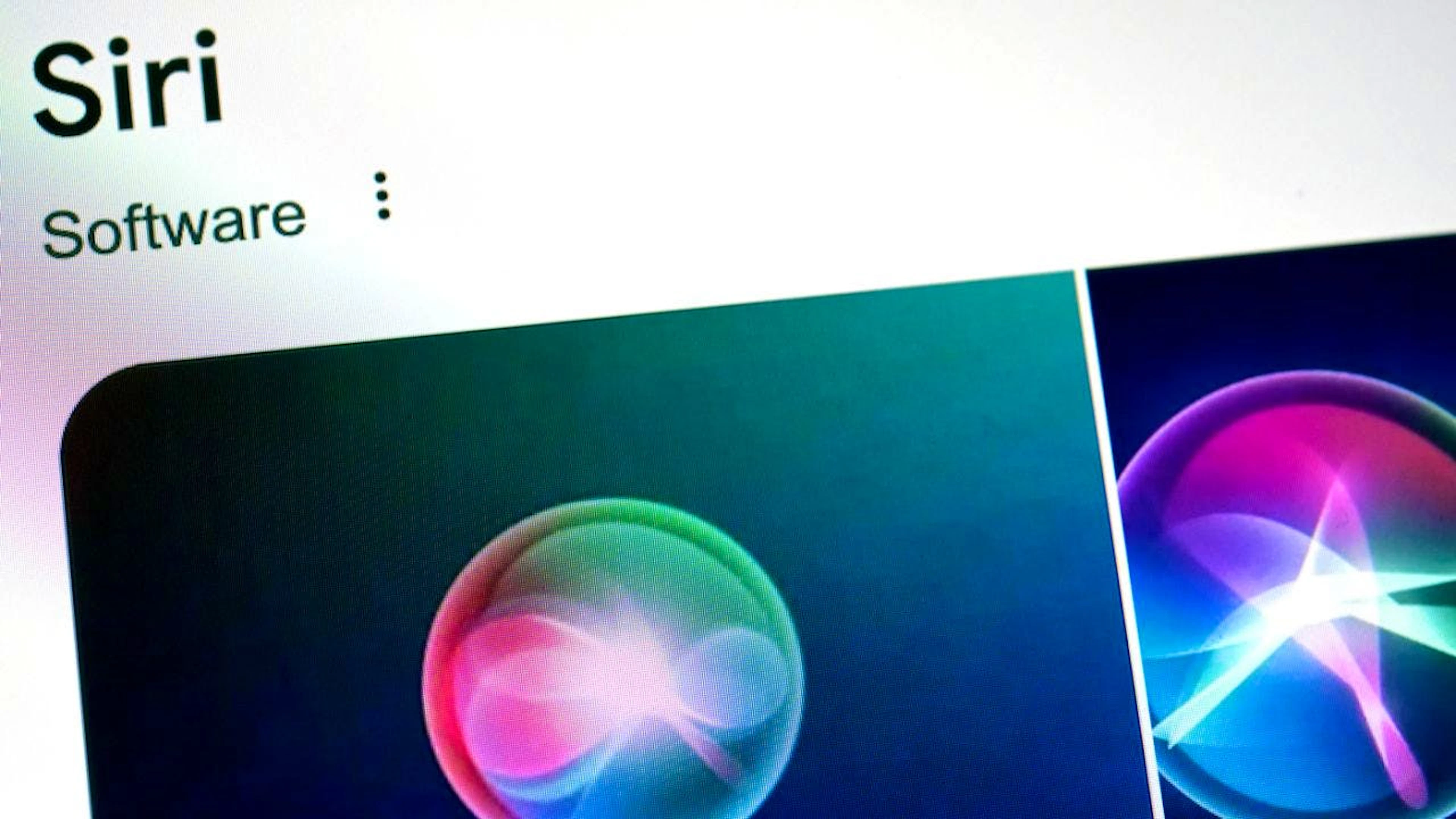 Apple hat entschieden, wegen der Forderung der EU-Kommission nach einer vollständigen Öffnung der iPhones und iPads für KI-Assistenten anderer Anbieter Siri AI in der Europäischen Union nicht verfügbar zu machen. (Archivbild)