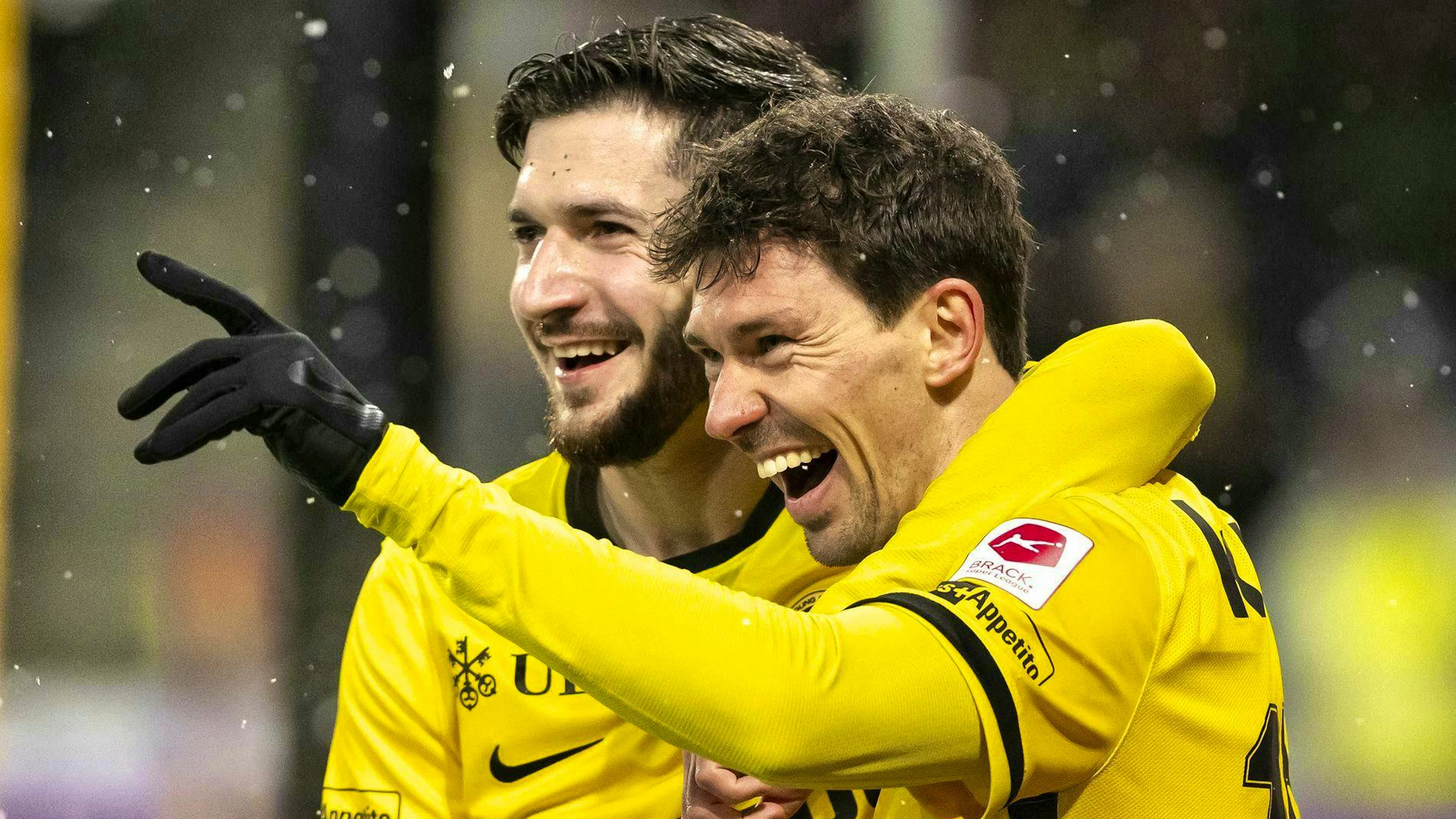 Christian Fassnacht (right) will face YB team-mate Armin Gigovic in the group stage of the World Cup.