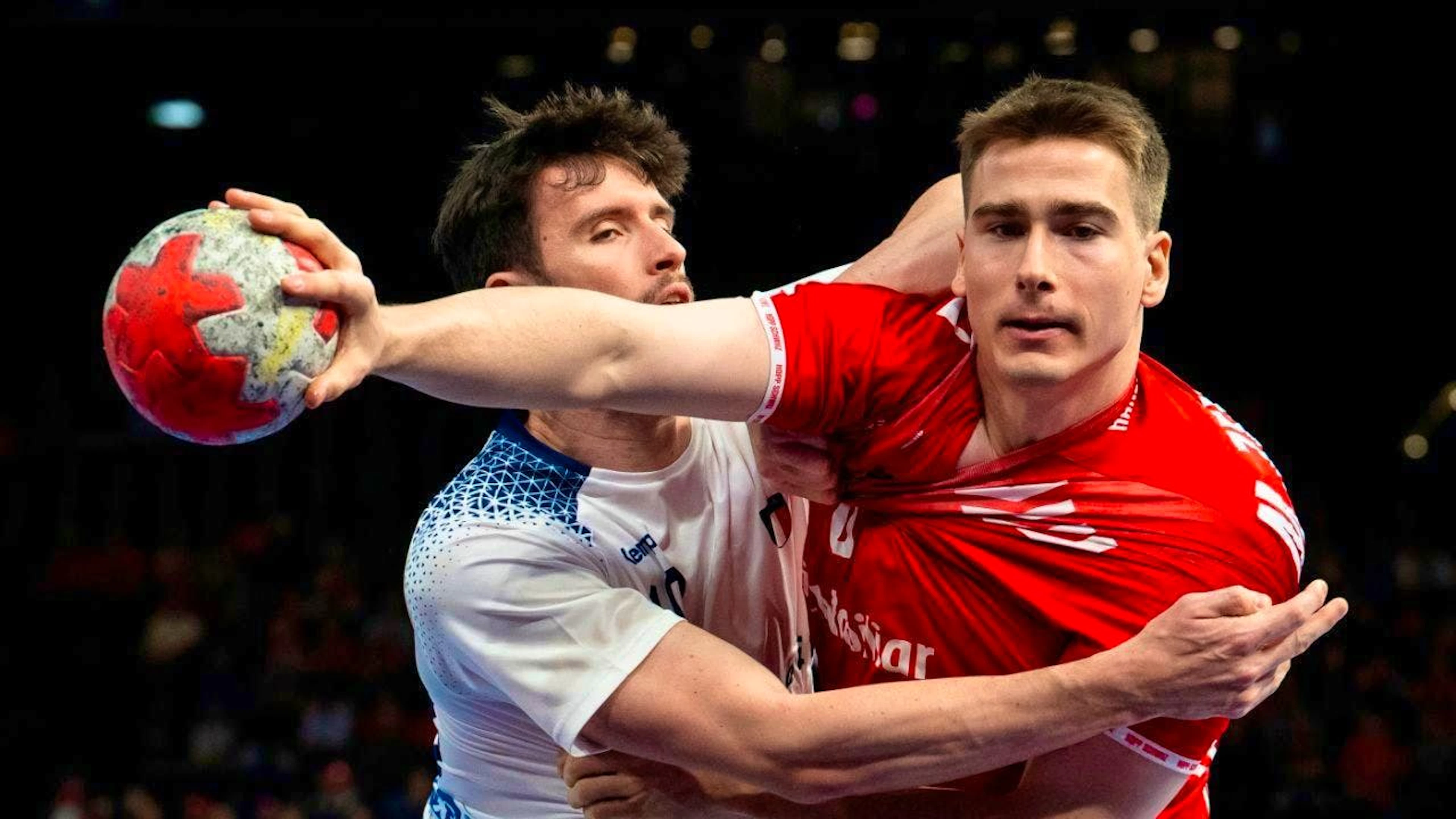 The 2027 World Championship will definitely take place without Manuel Zehnder (right) and his Swiss national team colleagues.