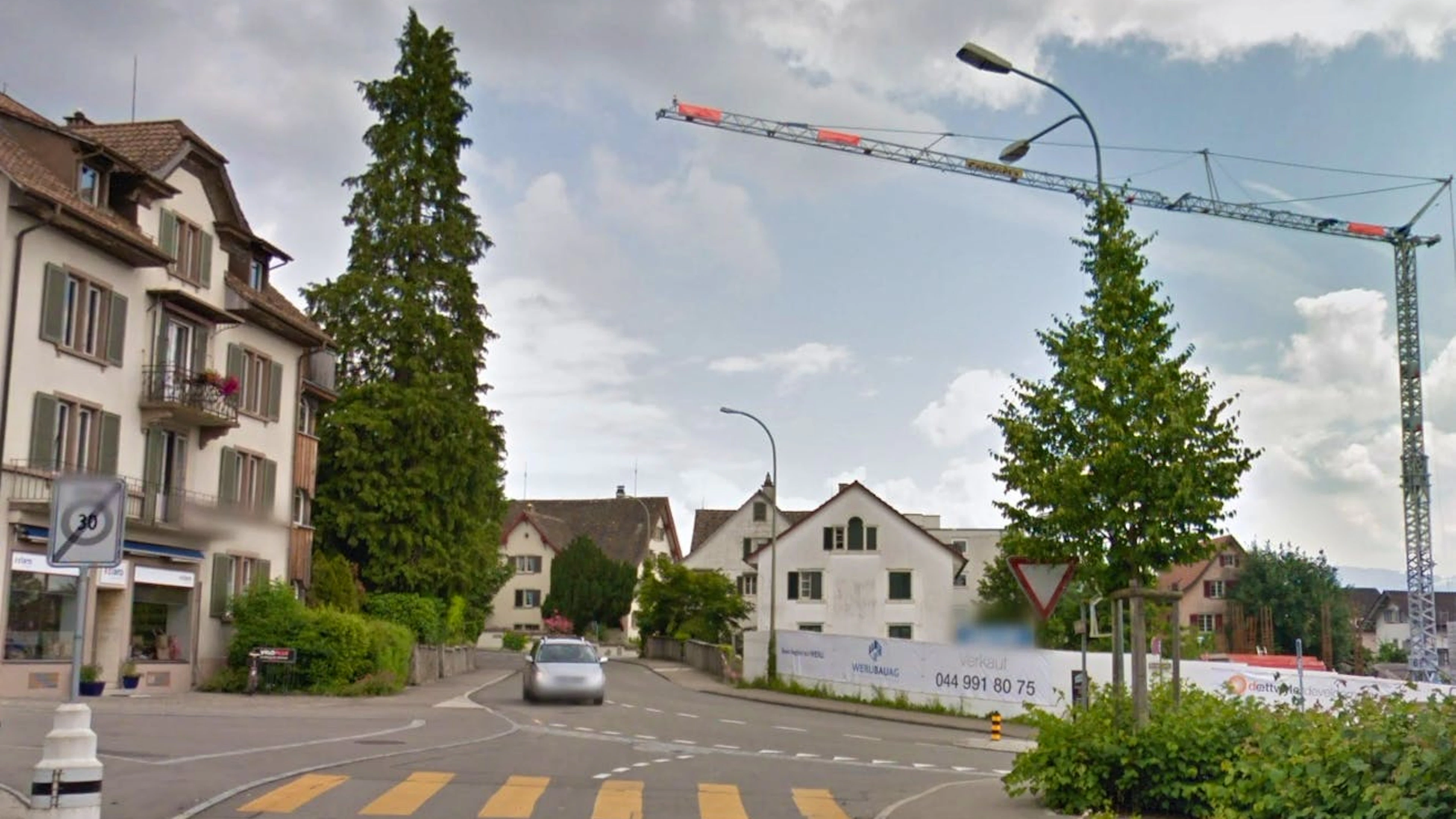 In Männedorf ZH beschäftigt ein Streit um Tempo 30 nun das oberste Schweizer Gericht.