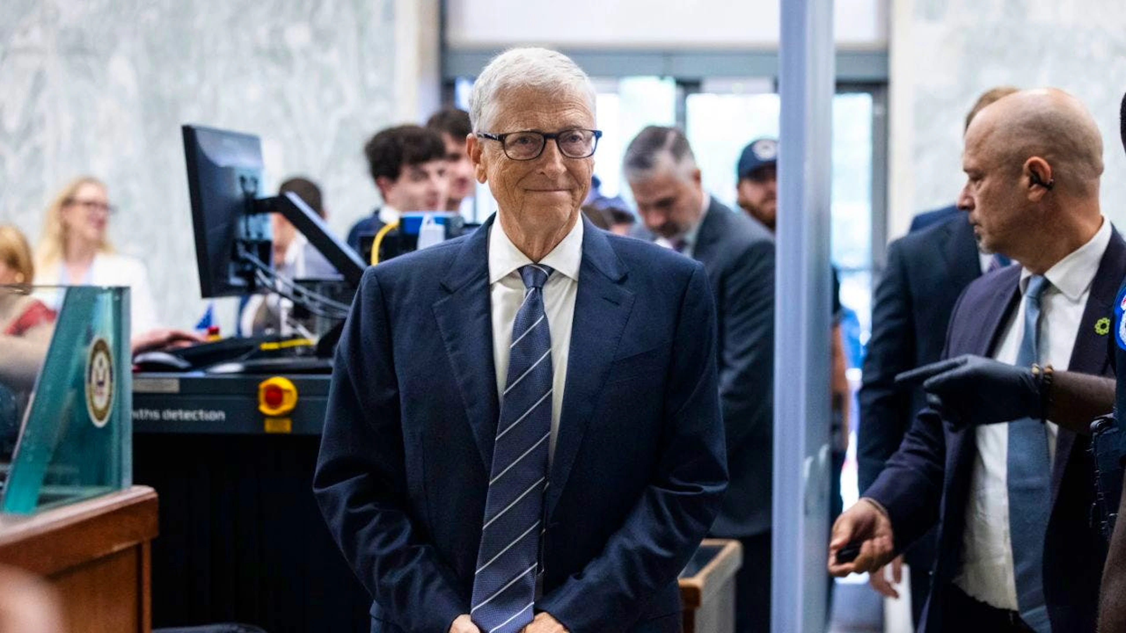 Il miliardario al suo arrivo a Capitol Hill.
