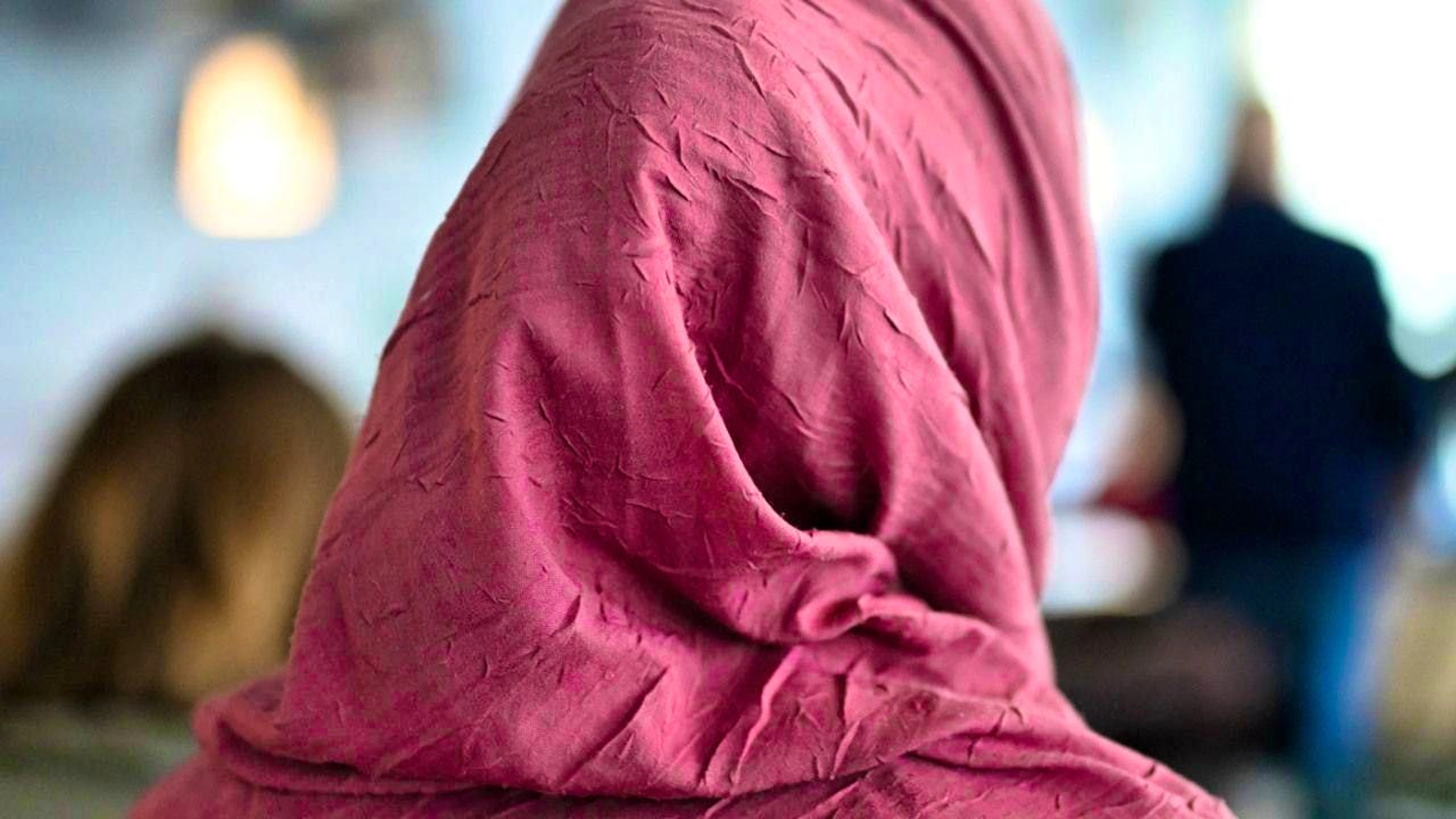 In future, female teachers are to be banned from wearing headscarves in St. Gallen schools. This has been decided by the cantonal council. (Archive image)