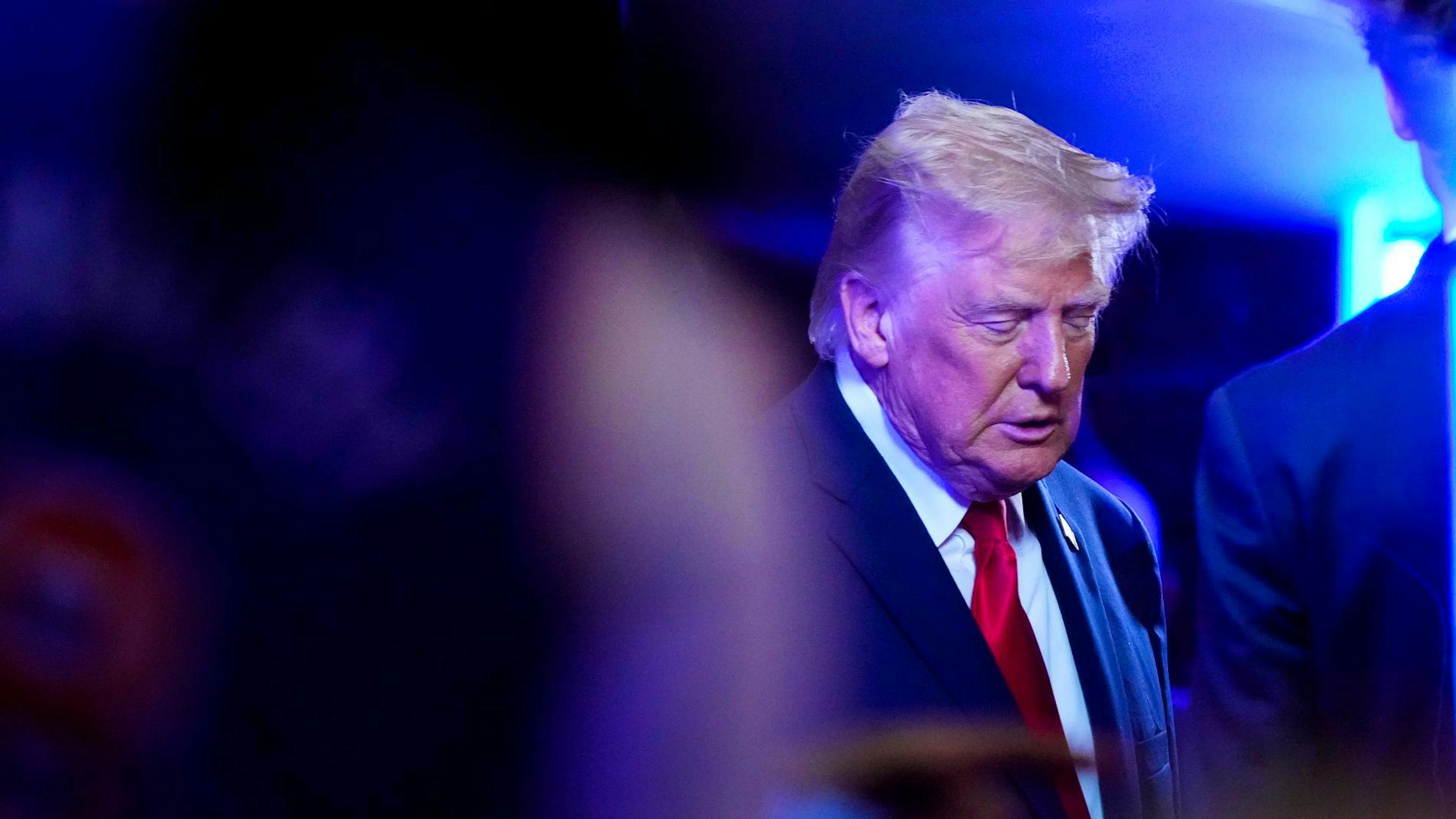 US-Präsident Donald Trump wird beim NBA-Spiel in seiner Heimatstadt New York am Montagabend (Ortszeit) gnadenlos ausgebuht.