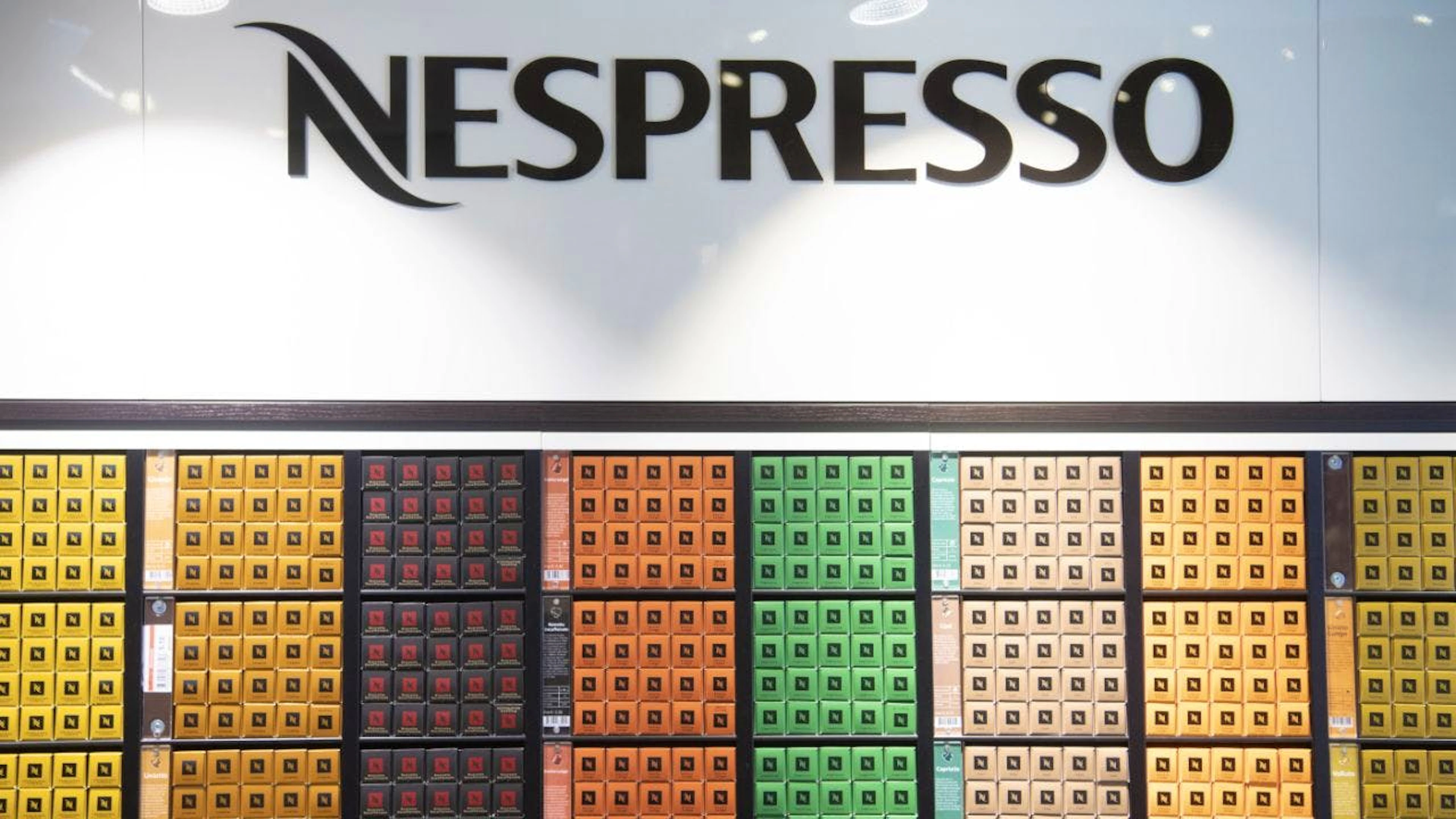 Nespresso si riorganizza.