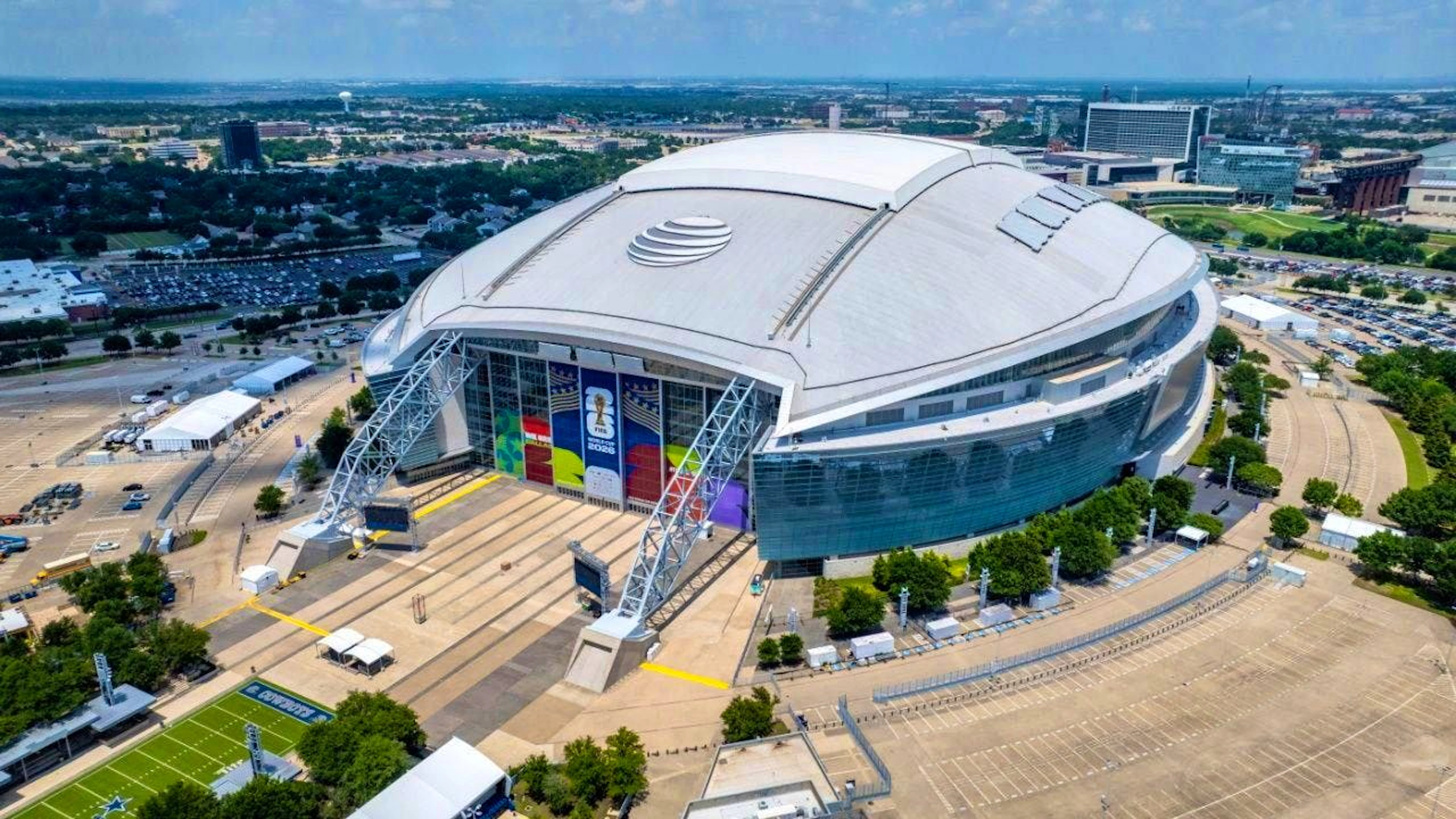 Lo stadio di Arlington, vicino a Dallas, è il più grande dei Mondiali.