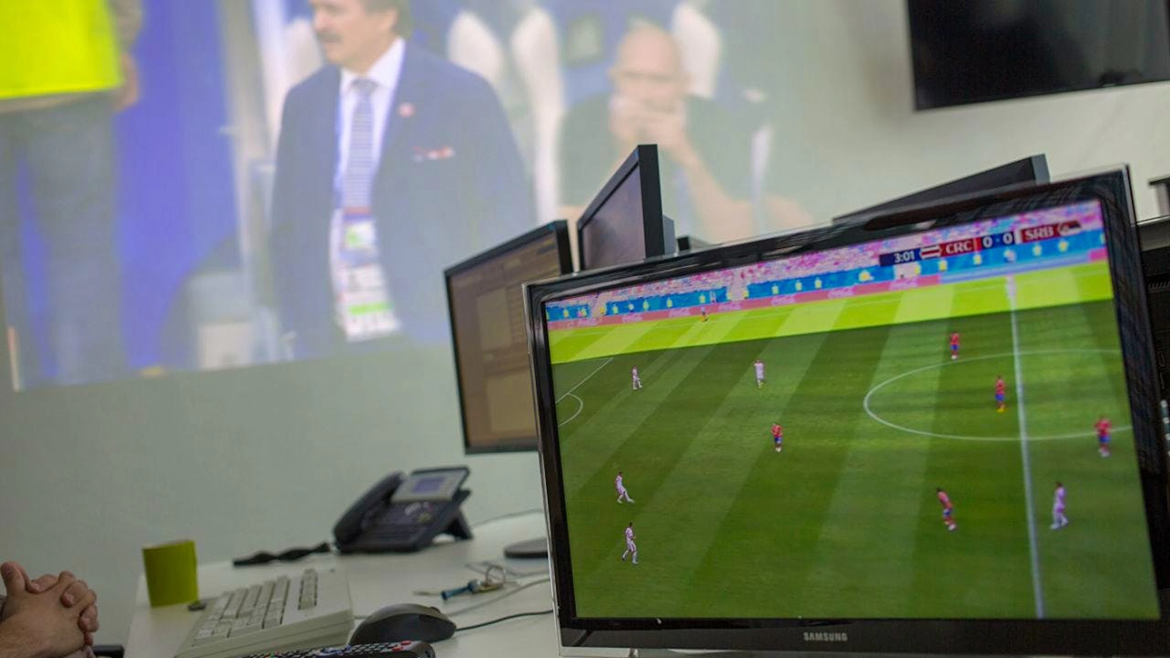 Guardare la partita in ufficio? Solo con il consenso dell'impresa.
