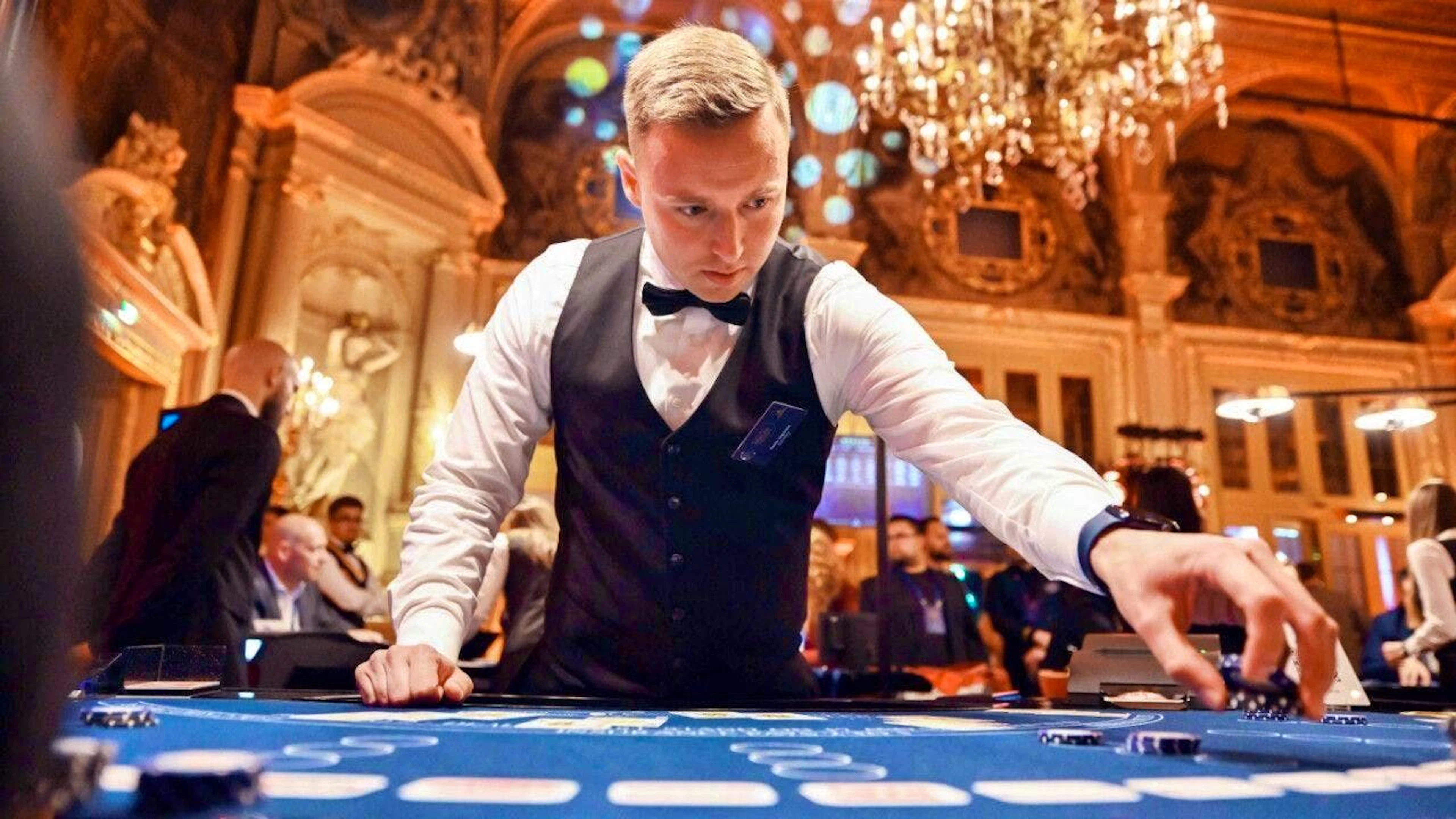 PRODUCTION – Temin Joguncic at the Casino Baden-Baden. Photo: Uli Deck/dpa