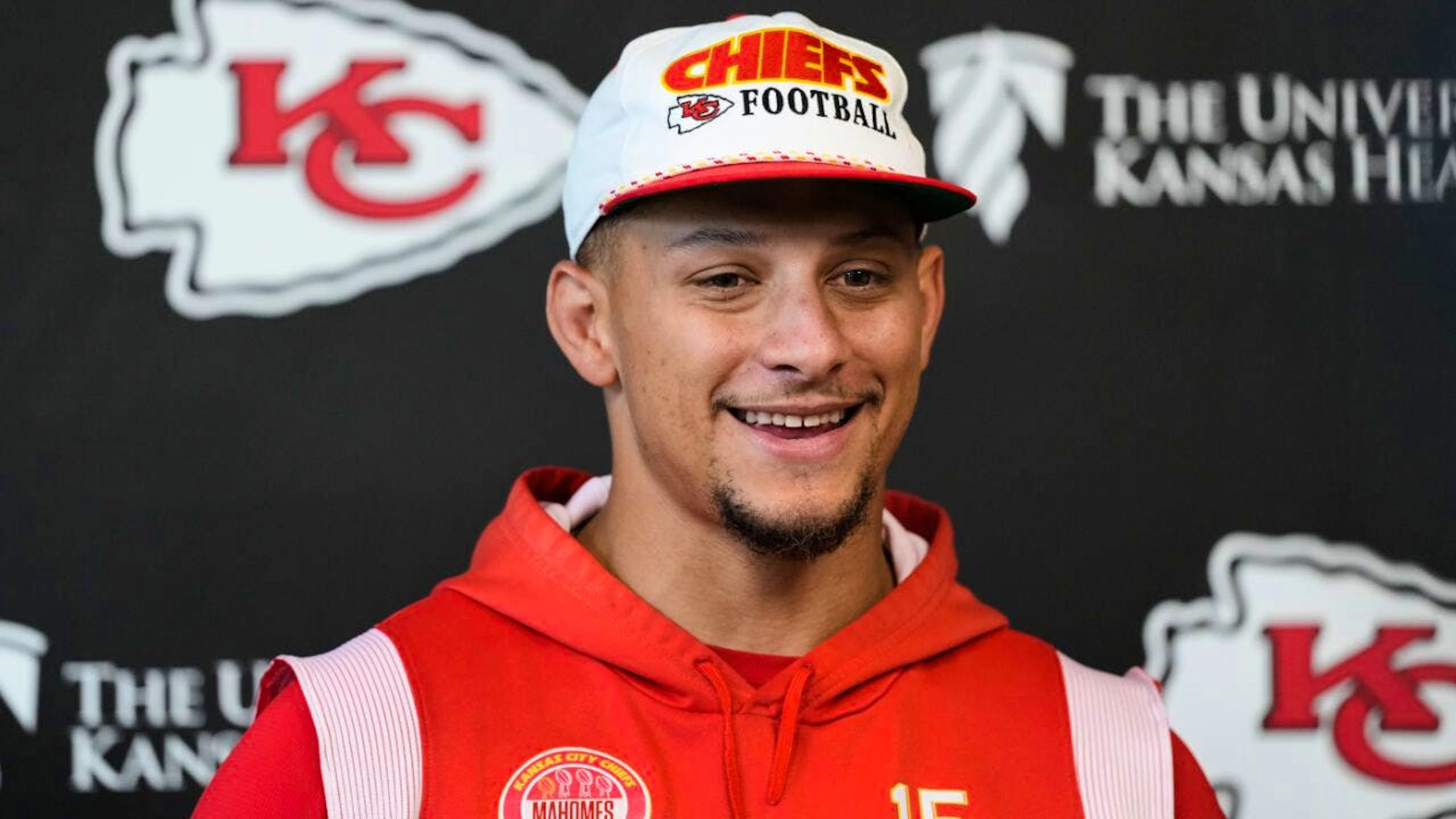 Kansas City Chiefs Quarterback Patrick Mahomes ist wieder der bestbezahlte Quarterback der NFL.