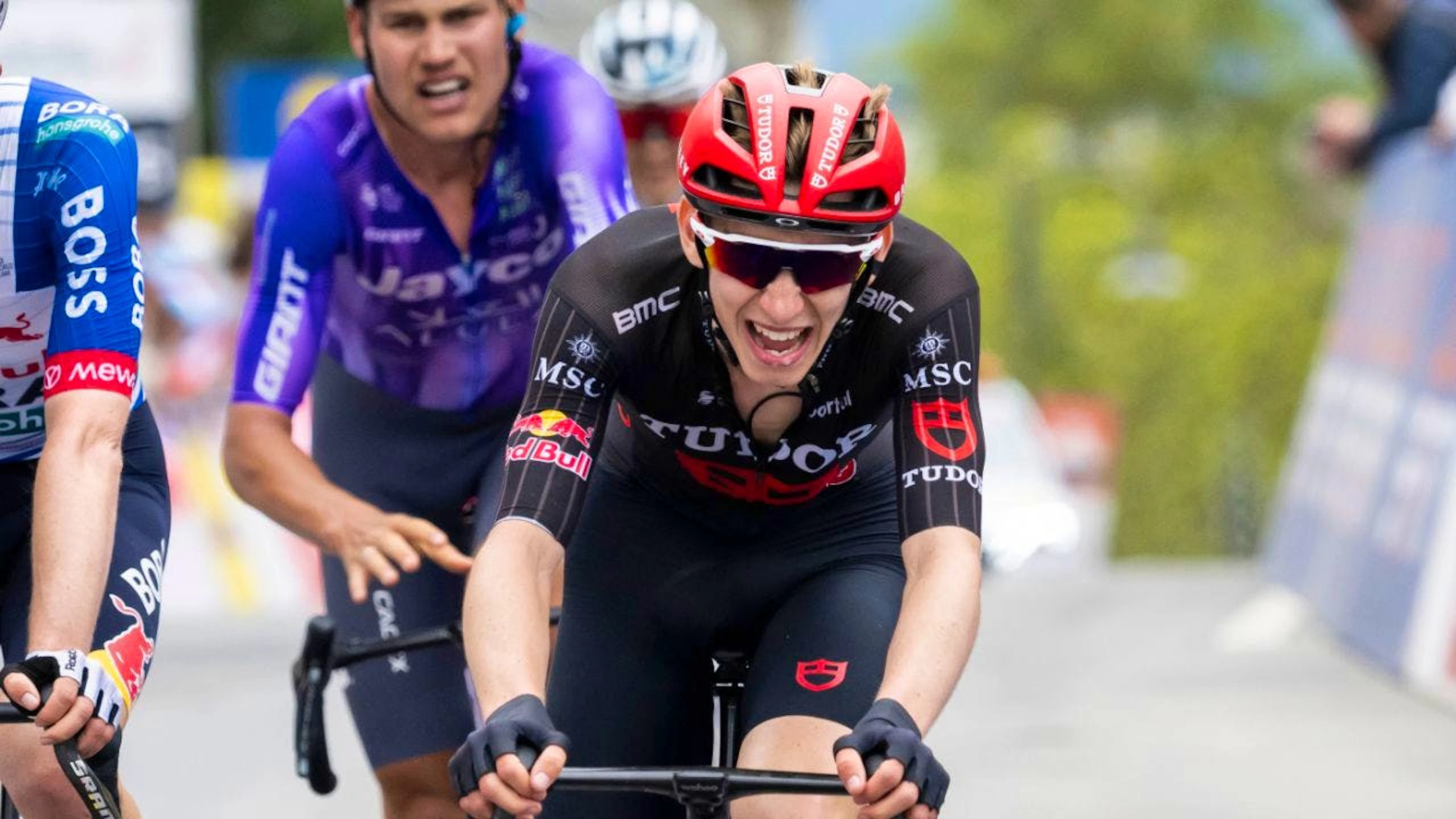 Yannis Voisard vom Team Tudor belegte bei der ersten Bergetappe der Tour Auvergne – Rhône-Alpes den 6. Platz