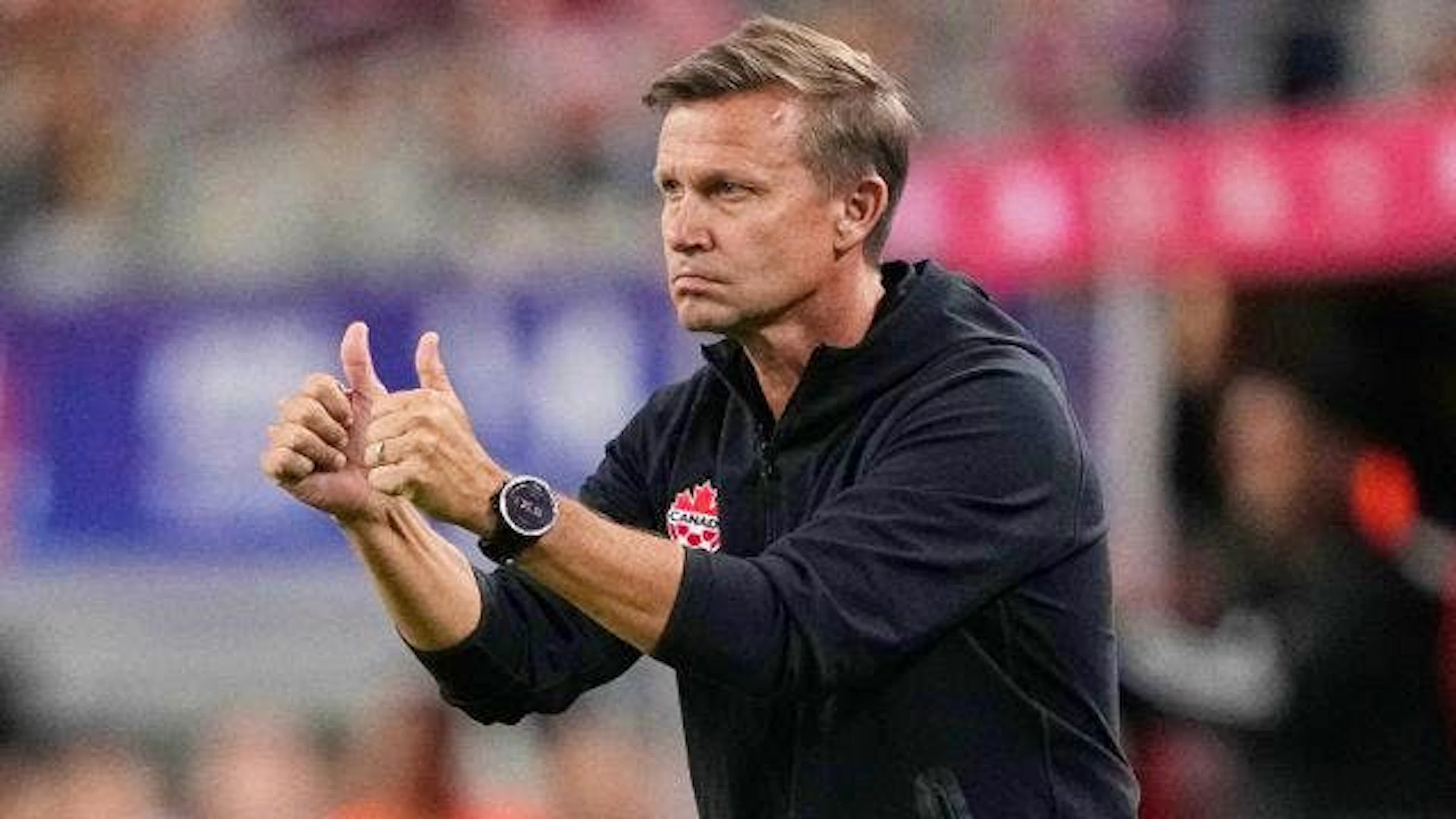 Daumen hoch bei Kanada-Coach Jesse Marsch.