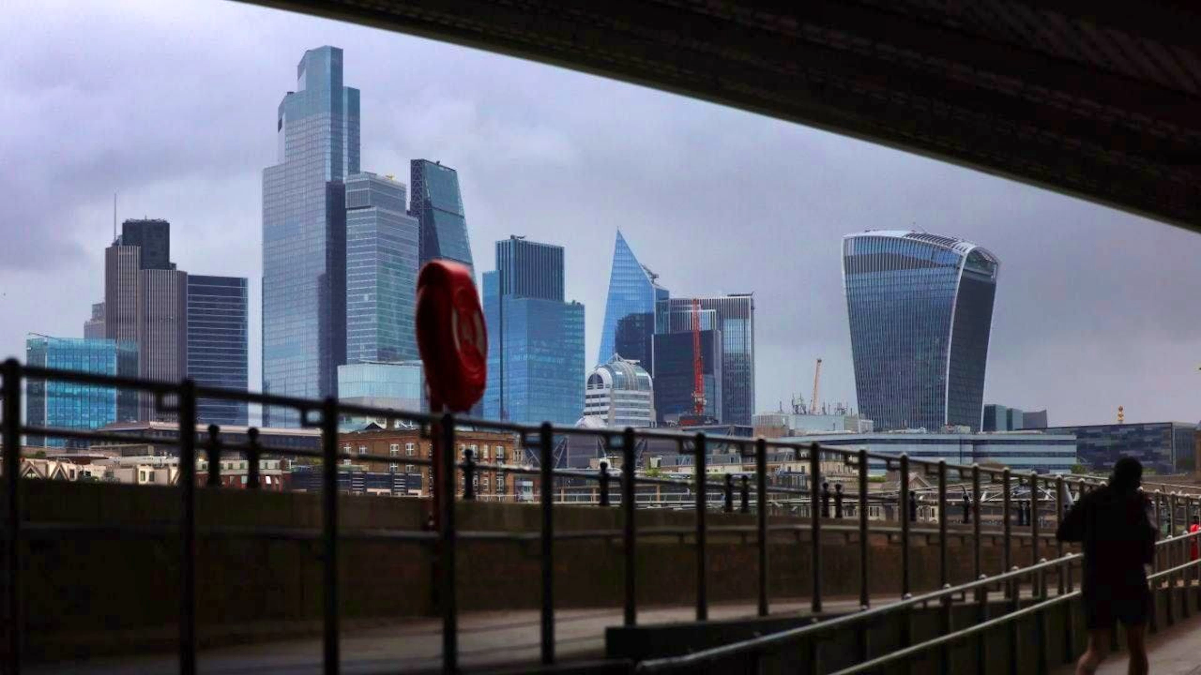 The most popular travel destination for Swiss citizens: There are currently over 50 direct flights daily from Switzerland to London. (File photo)