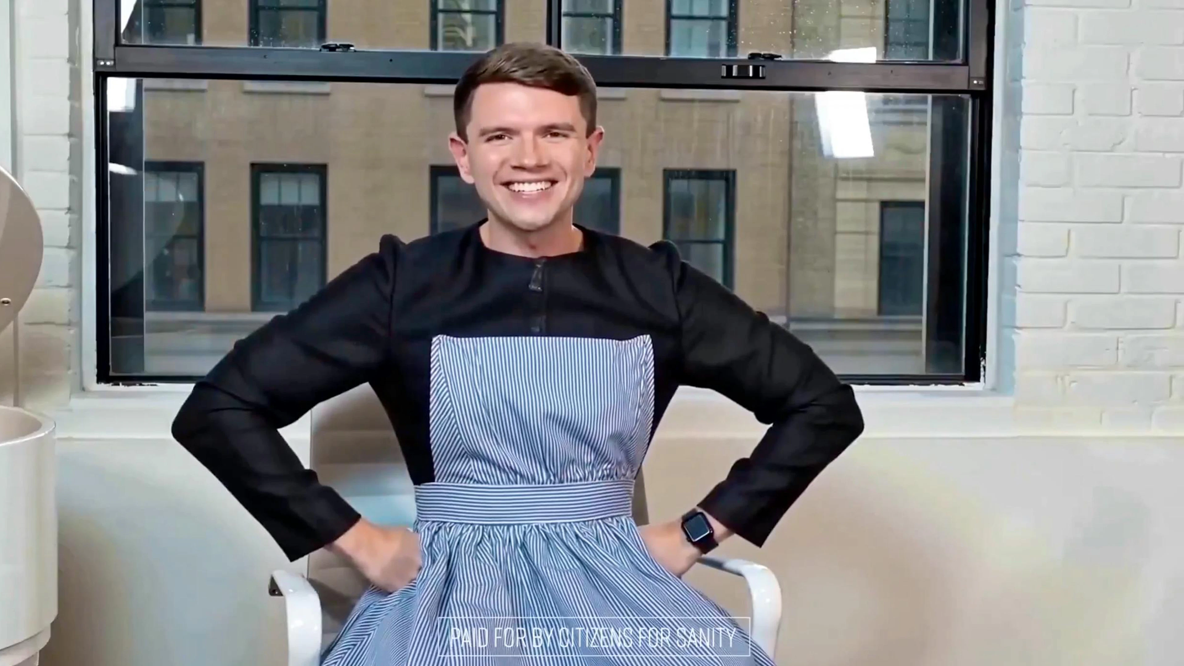 Fake News im texanischen Wahlkampf: Demokrat James Talarico singt in einem KI-Video im Frauenkleid.