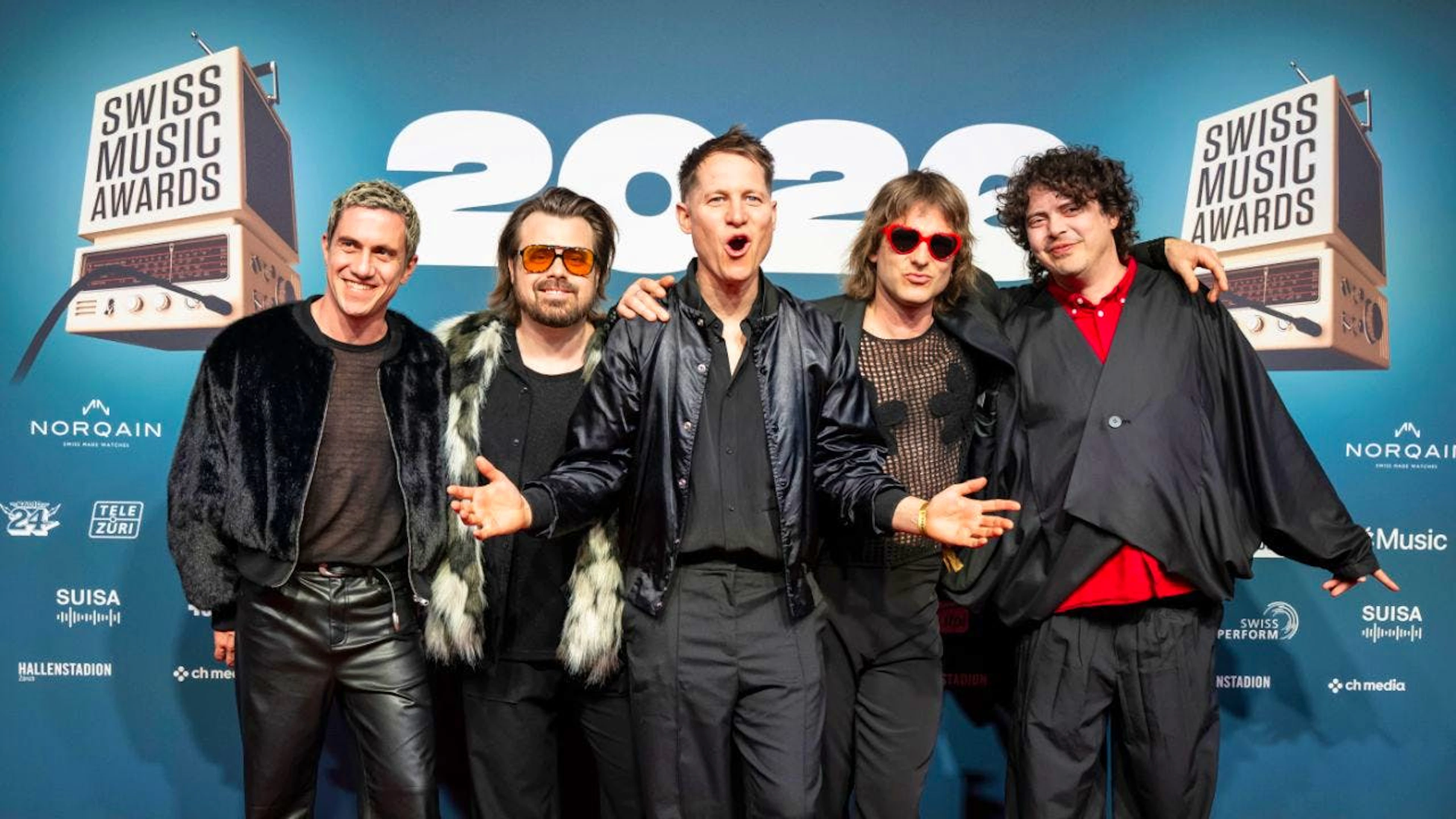 Hecht räumten an den Swiss Music Awards im März ab, wenige Monate später landen sie nun mit einem ausverkauften Letzigrund-Konzert ihren nächsten Erfolg. (KEYSTONE/Andreas Becker)