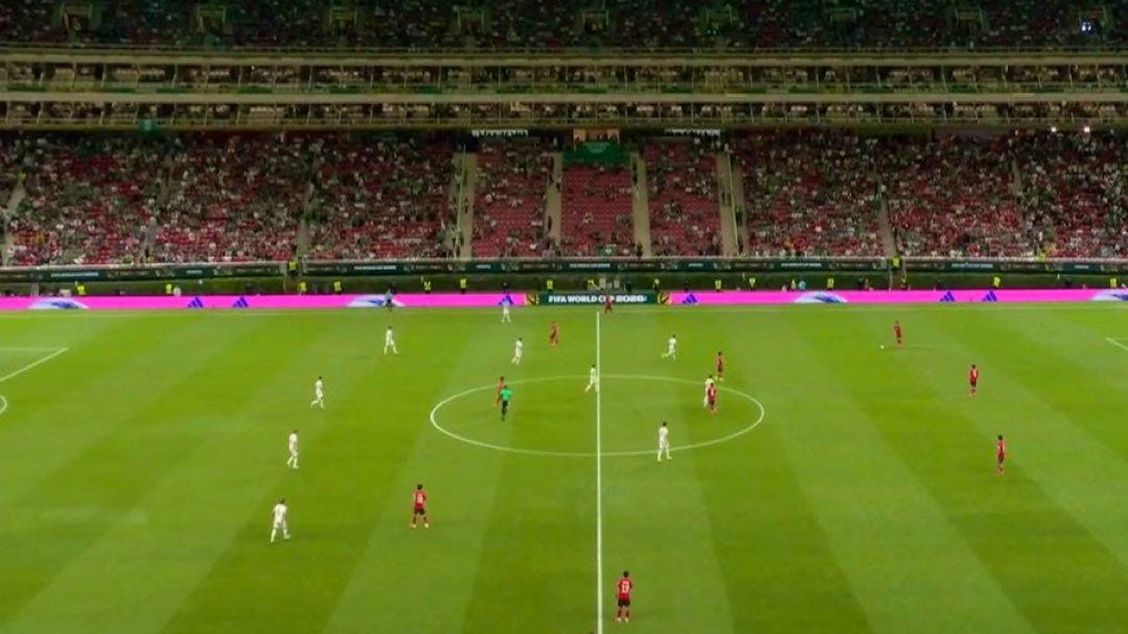 Die Reihen im zweiten WM-Spiel sind teils schlecht gefüllt. 