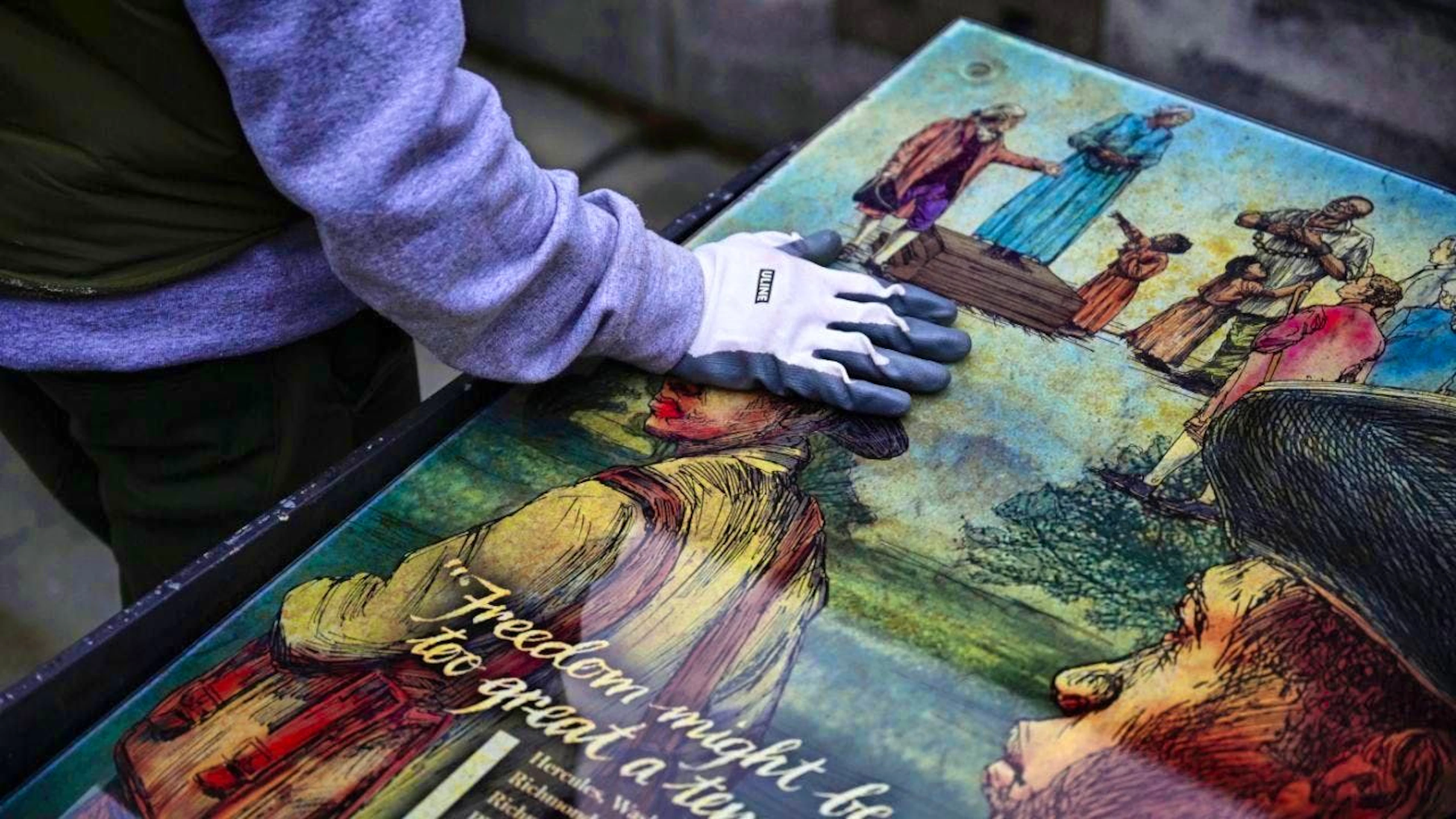 ARCHIVE – Information panel in an exhibition on slavery at the “President’s House” in a national park in the U.S. state of Pennsylvania. Photo: Joe Lamberti/AP/dpa/Archive image