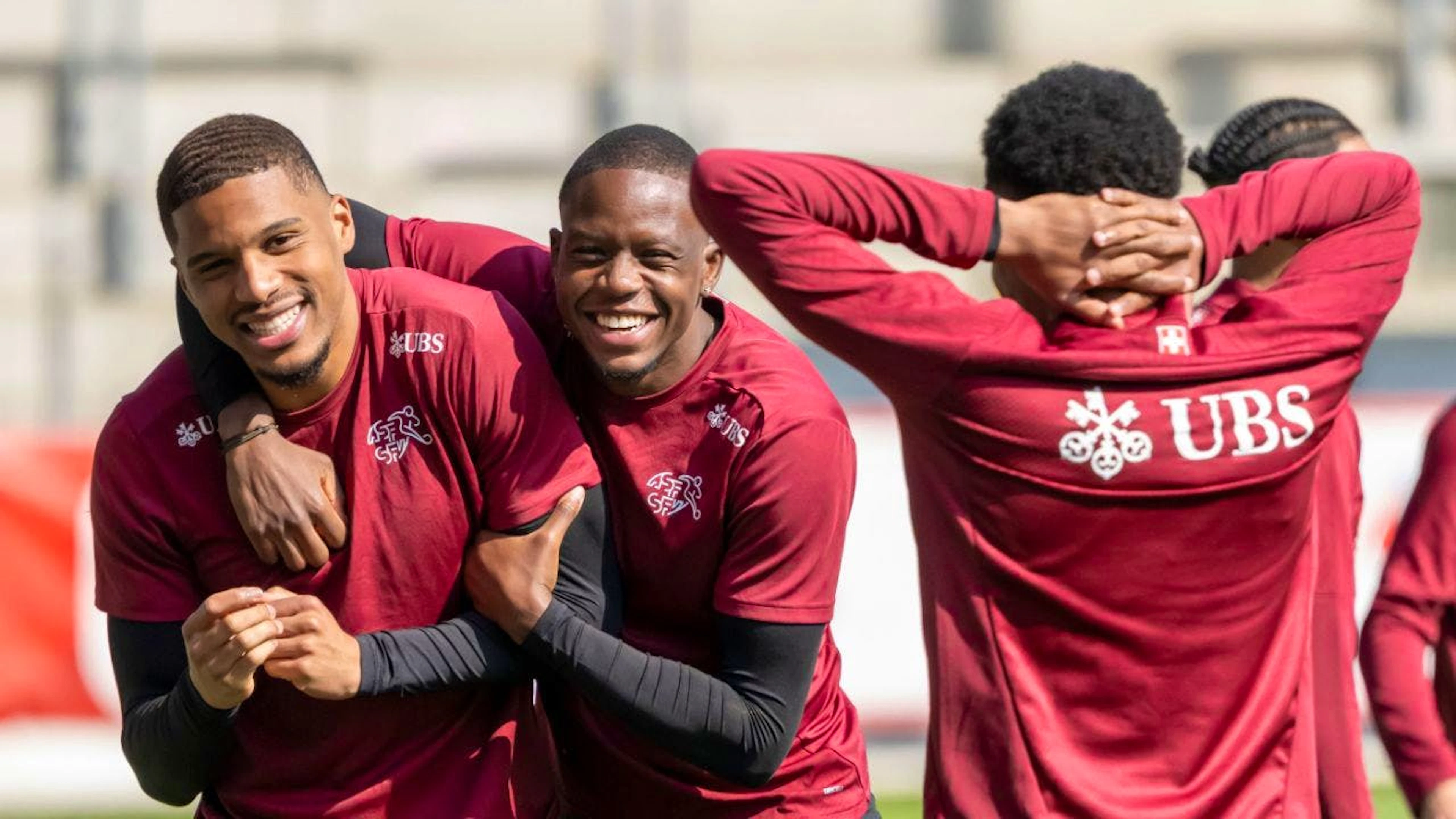 Denis Zakaria (au centre) affirme que l'ambiance est au beau fixe au sein de la Nati avant le premier match contre le Qatar.