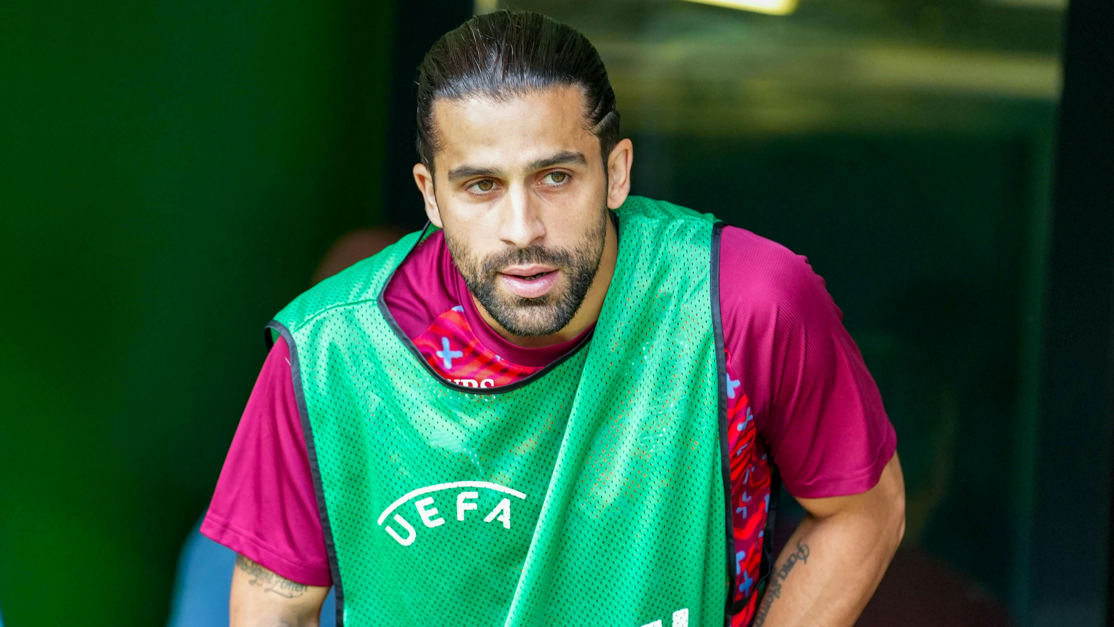 Ricardo Rodriguez musste zuletzt mehrmals auf der Bank Platz nehmen.