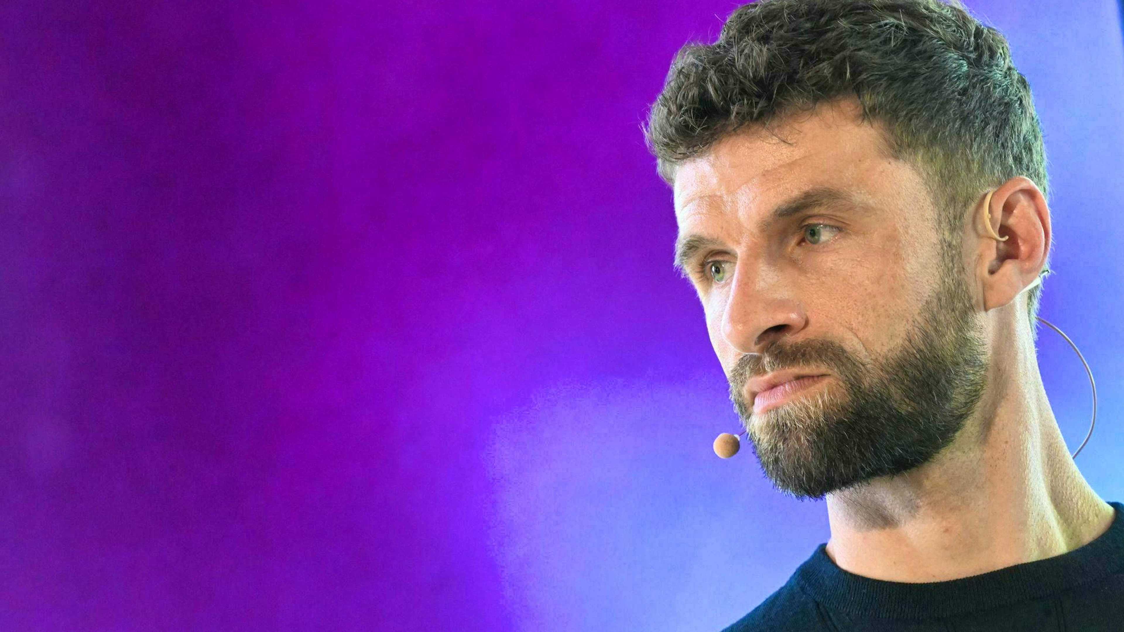Thomas Müller defends his appearance as a TV analyst with Jürgen Klopp. (Archive)