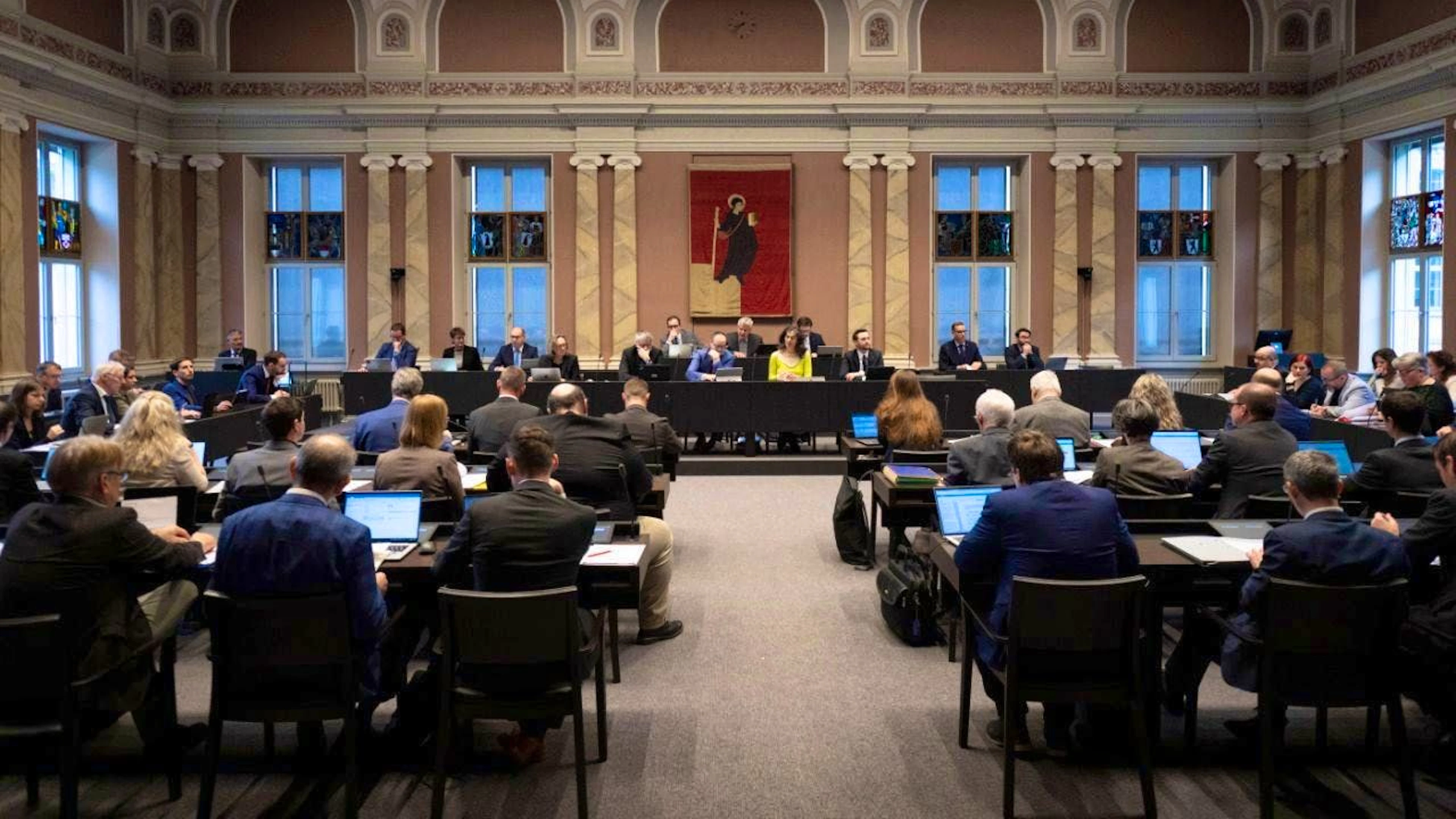 With 24 out of 60 seats, the SVP is now clearly the strongest force in the Glarus cantonal parliament. (File photo)