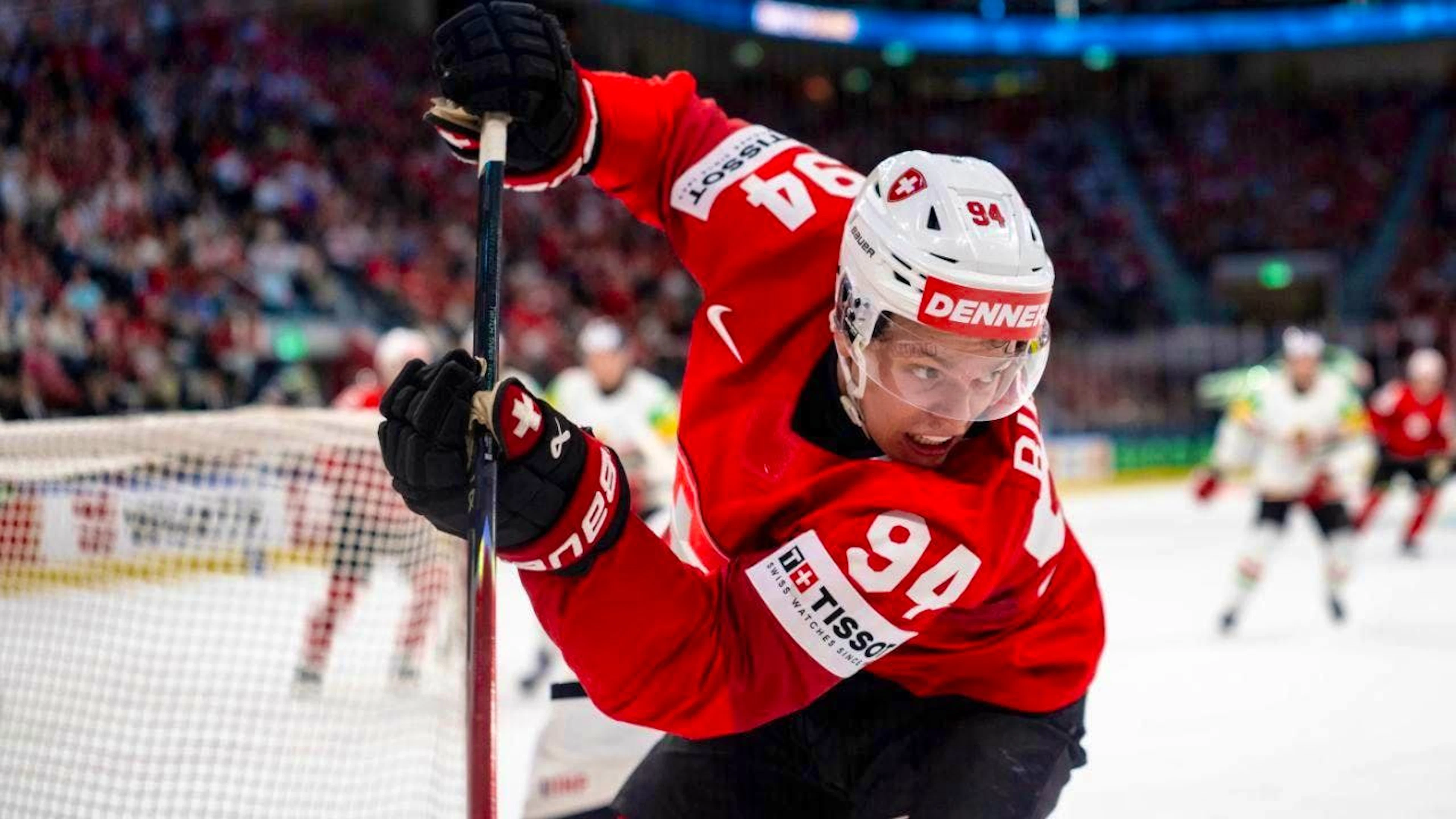 After the home World Championship, he’s heading across the pond: Attilio Biasca is moving from Fribourg-Gottéron to the Boston Bruins