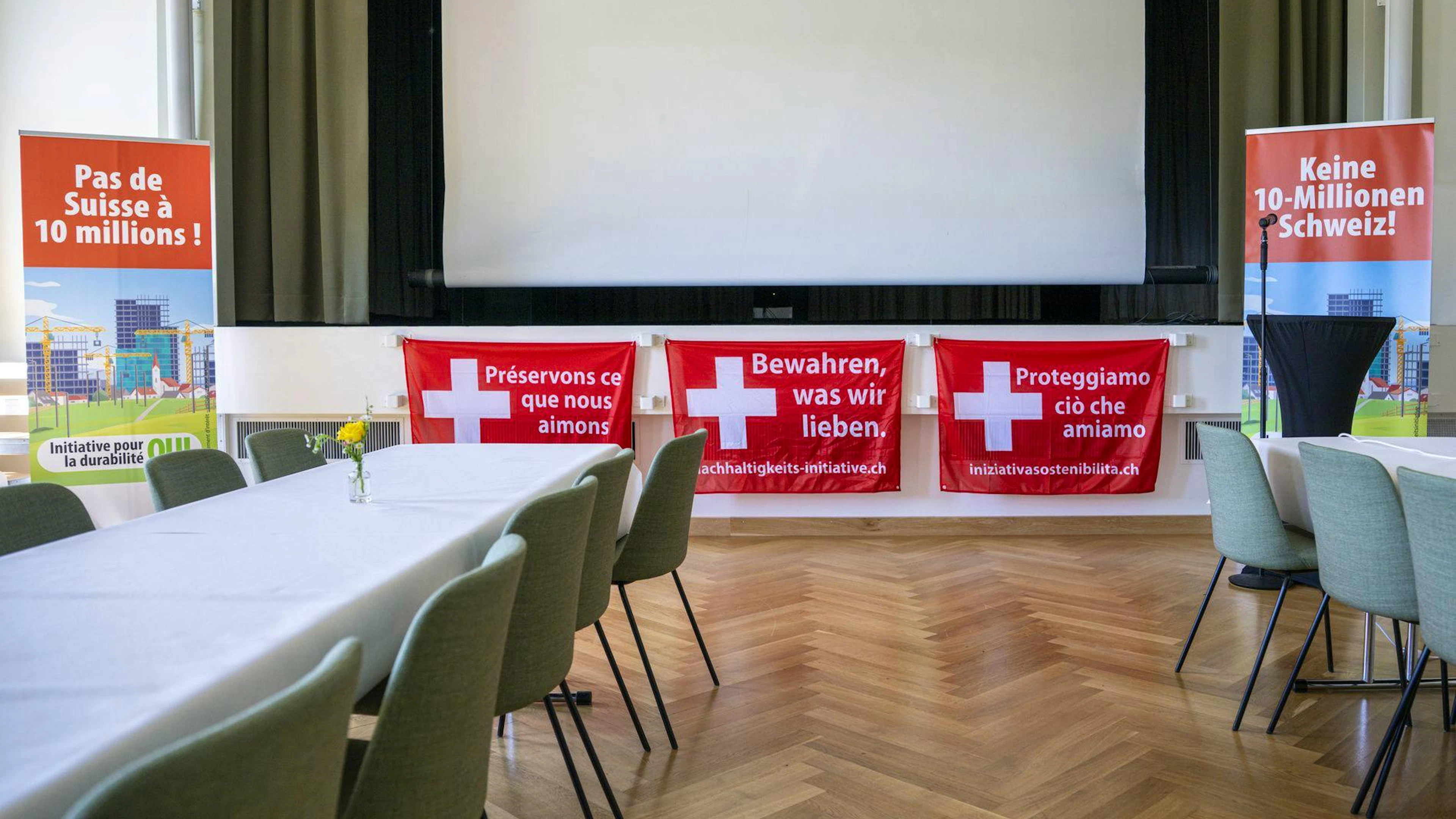 L'iniziativa «No a una Svizzera da 10 milioni!» promossa dall'UDC è stata bocciata ieri, domenica 14 giugno, alle urne.