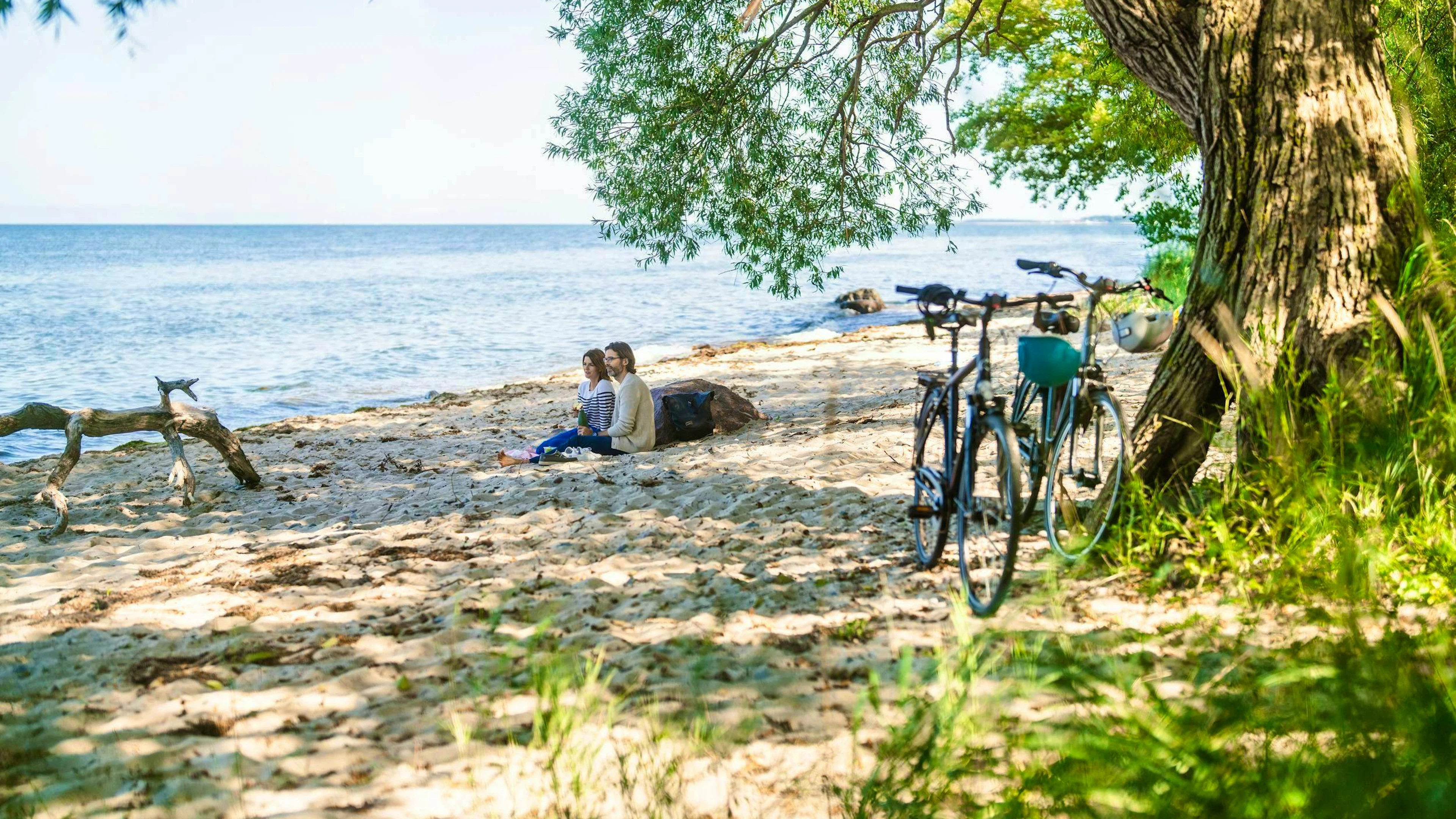 Pause sur la plage: la «Route du romantisme nord-allemand» longe la côte baltique					