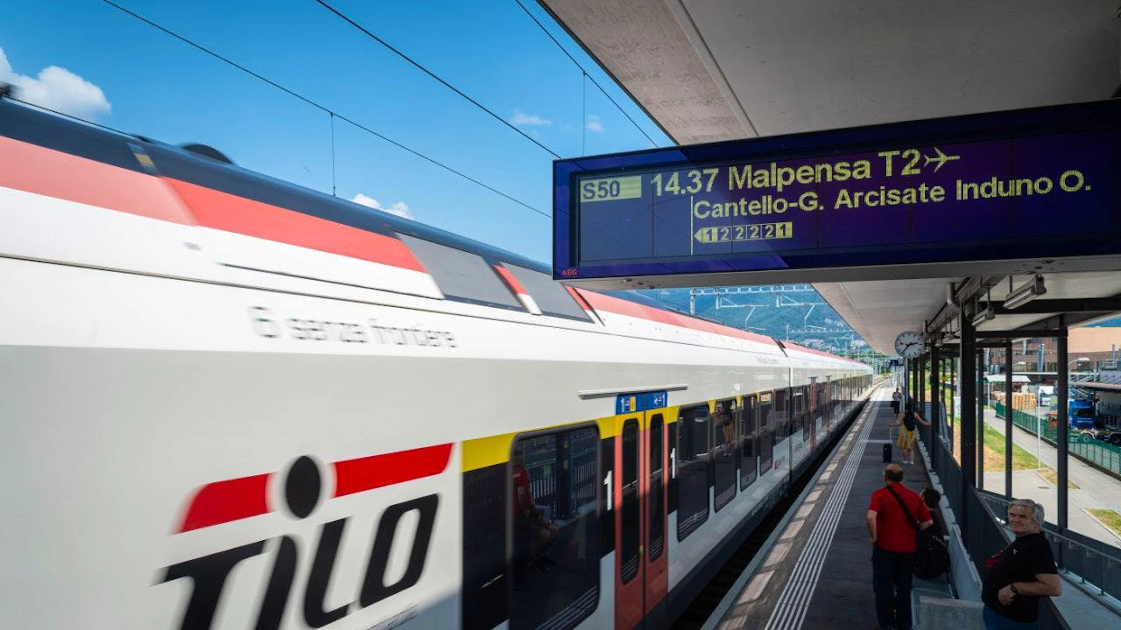 Auch die Verbindungen zum Flughafen Malpensa sollen im Rahmen einer neuen Vereinbarung zwischen dem Tessin und der Lombardei verbessert werden. (Archivbild)