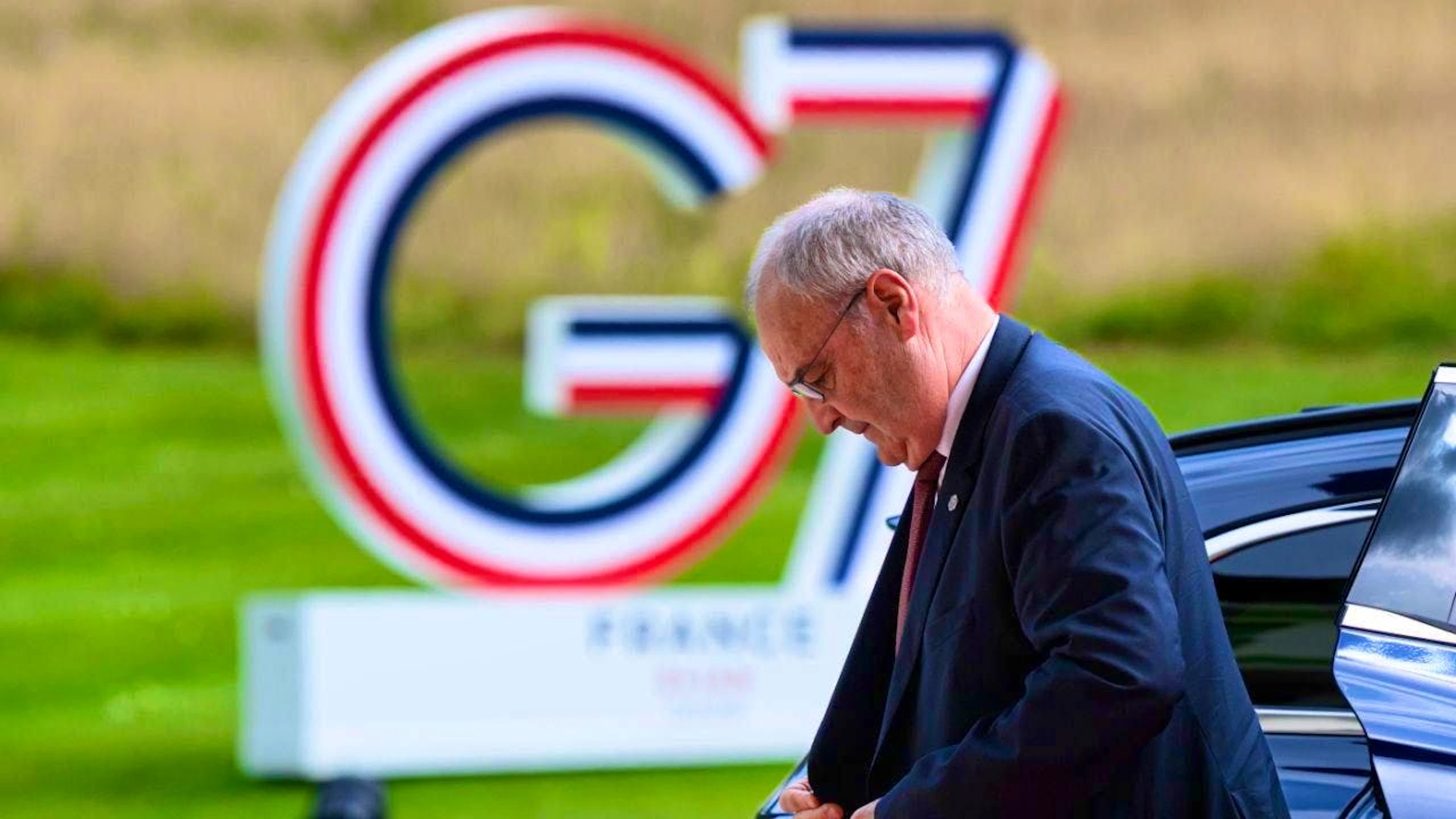 On the sidelines of the G7 summit, the tariff dispute between Switzerland and the U.S. was also discussed. Federal President Parmelin reported “rather positive signals.”