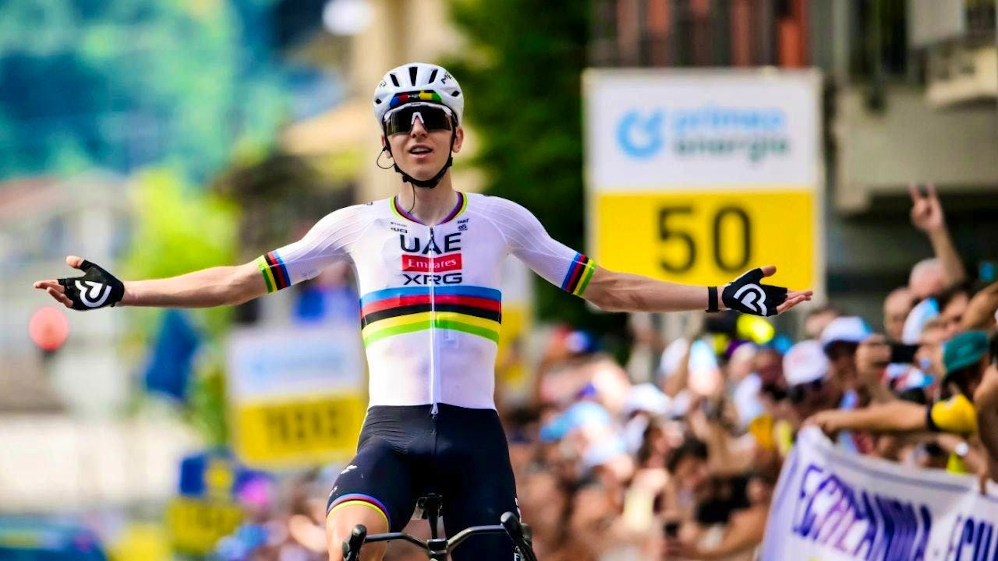 Tadej Pogacar triumphs solo in Sondrio—with a lead of more than two minutes over the first pursuer