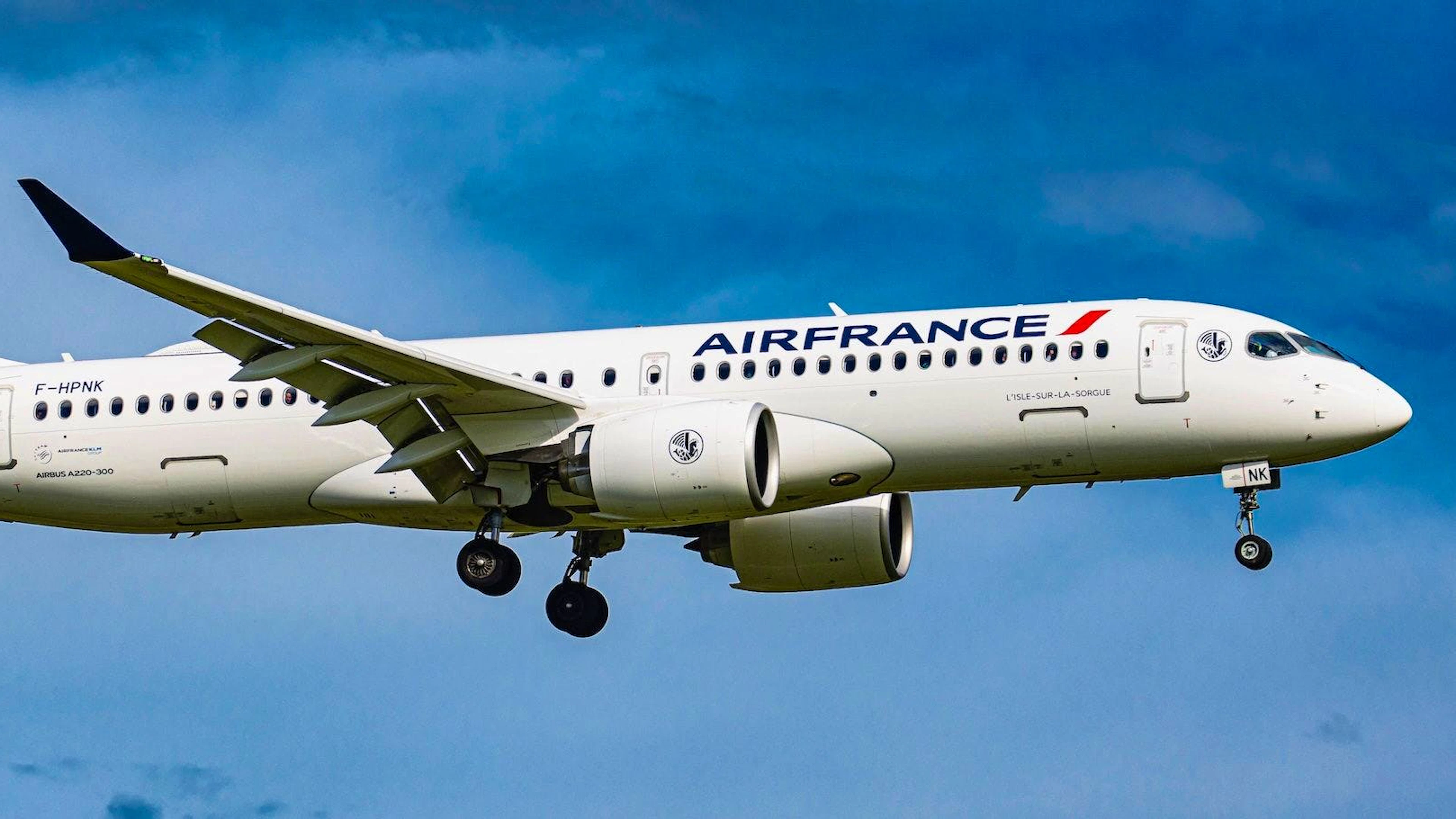 Air France, principale compagnie aérienne reliant la France et l'Afrique, avait suspendu le 7 août 2023 ses vols après la fermeture de l'espace aérien du Niger, théâtre d'un coup d'État le 26 juillet 2023 (image d'illustration).