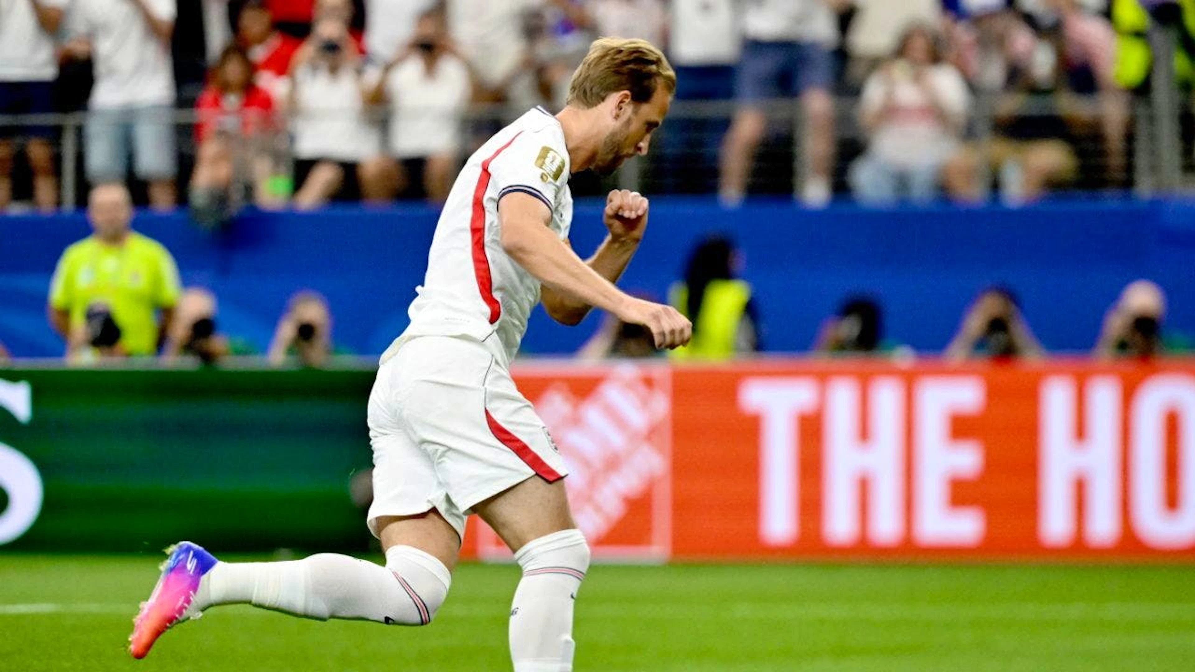 Harry Kane: un doublé pour faire le match avec Mbappé et Messi.