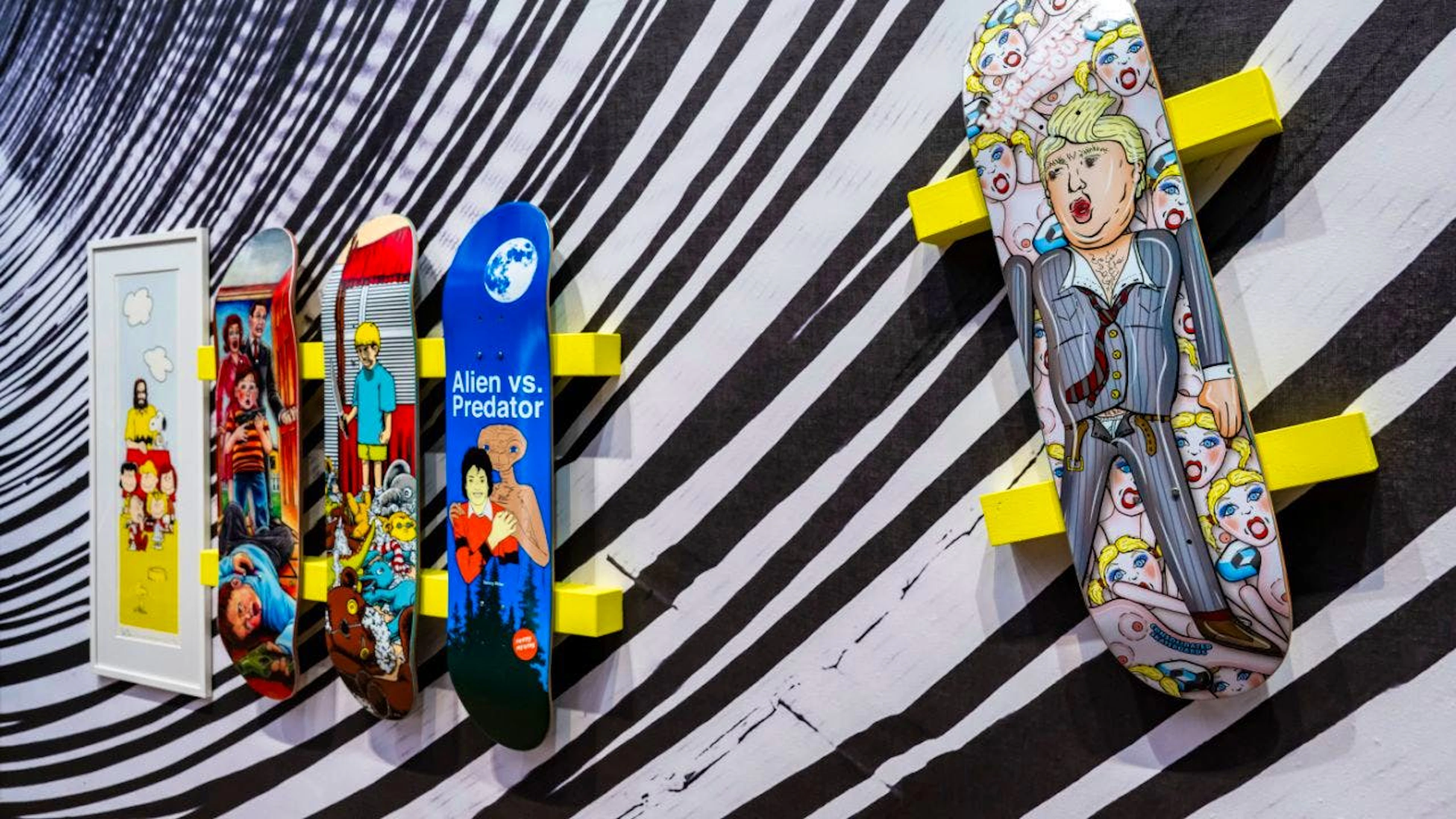 Una panoramica dell'esposizione «Skate of Mind» al Museo di etnografia di Necuhâtel.