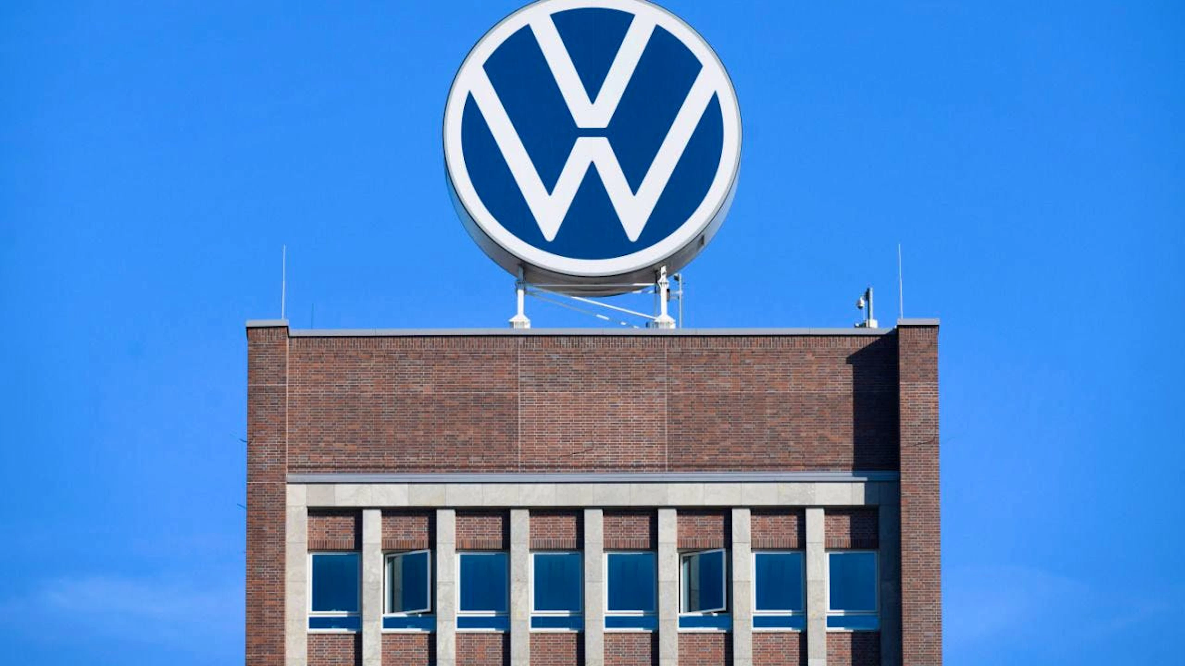 La casa automobilistica attraversa una grave crisi.