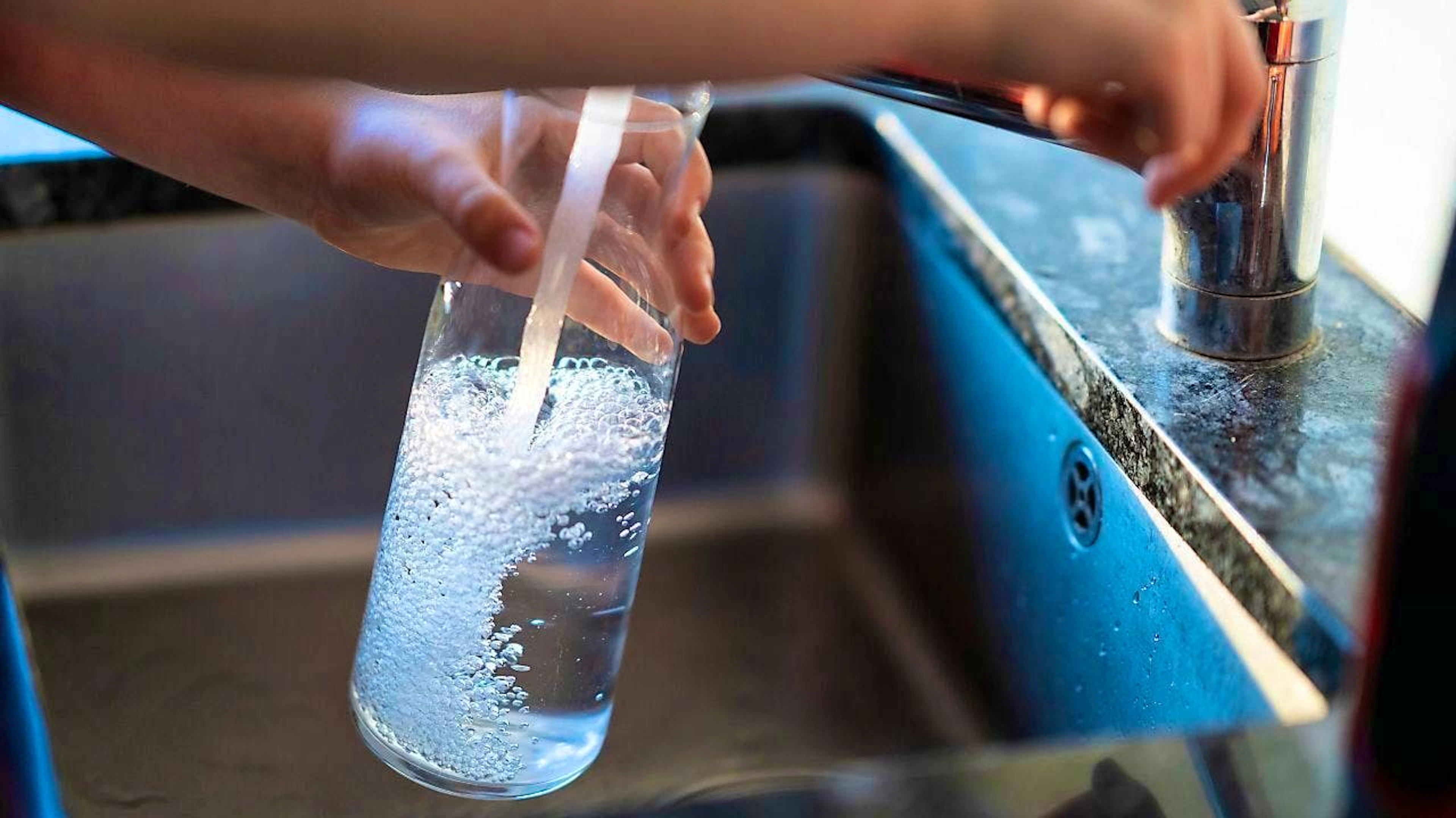 Dans un bistrot autrichien, un verre d'eau du robinet coûte 70 centimes.