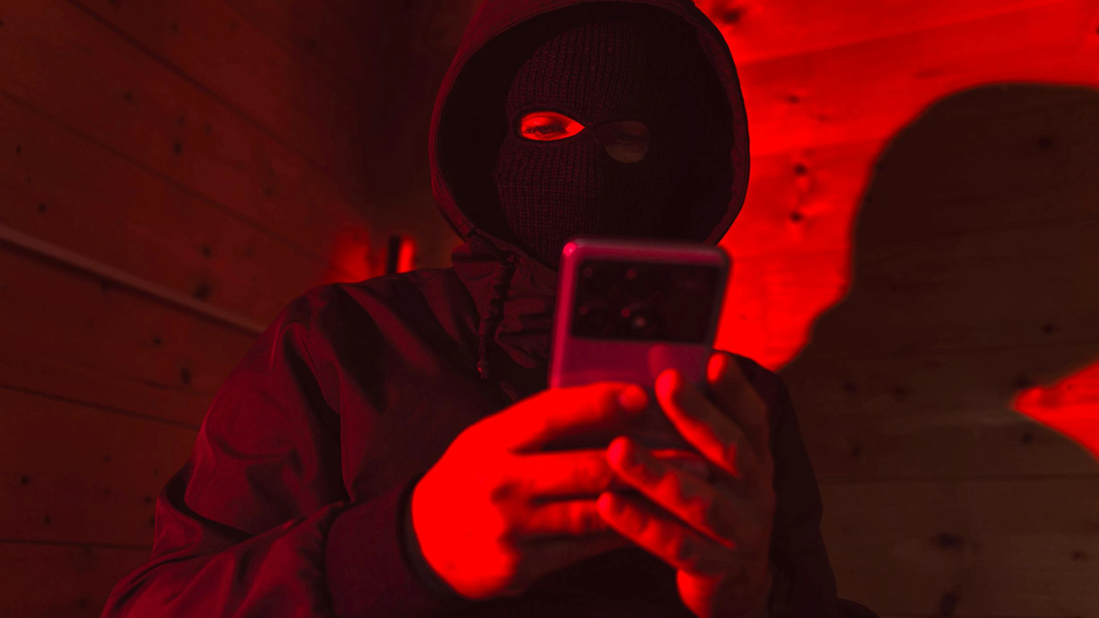 «Tochter» fleht um Hilfe – so funktionieren die KI-Anrufe der Telefon-Betrüger