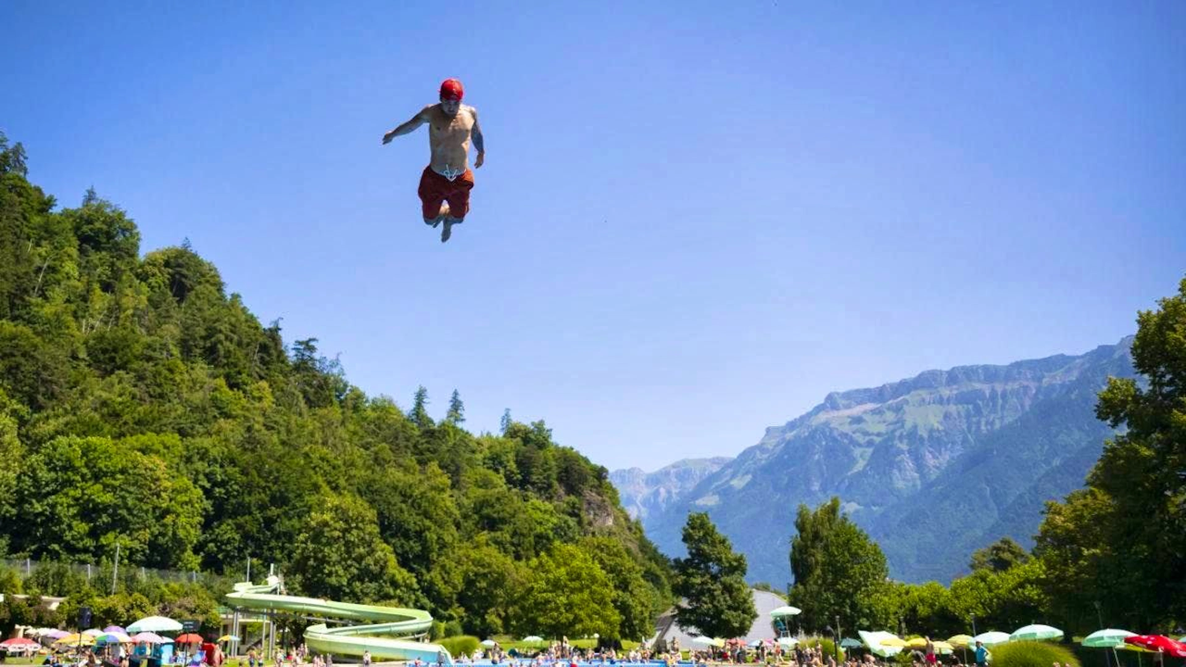 Time to take a dip: Temperatures exceeded 30 degrees in many parts of Switzerland on Thursday. (File photo)